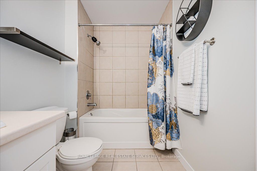 551 Maple Avenue 615 Property Photo 20