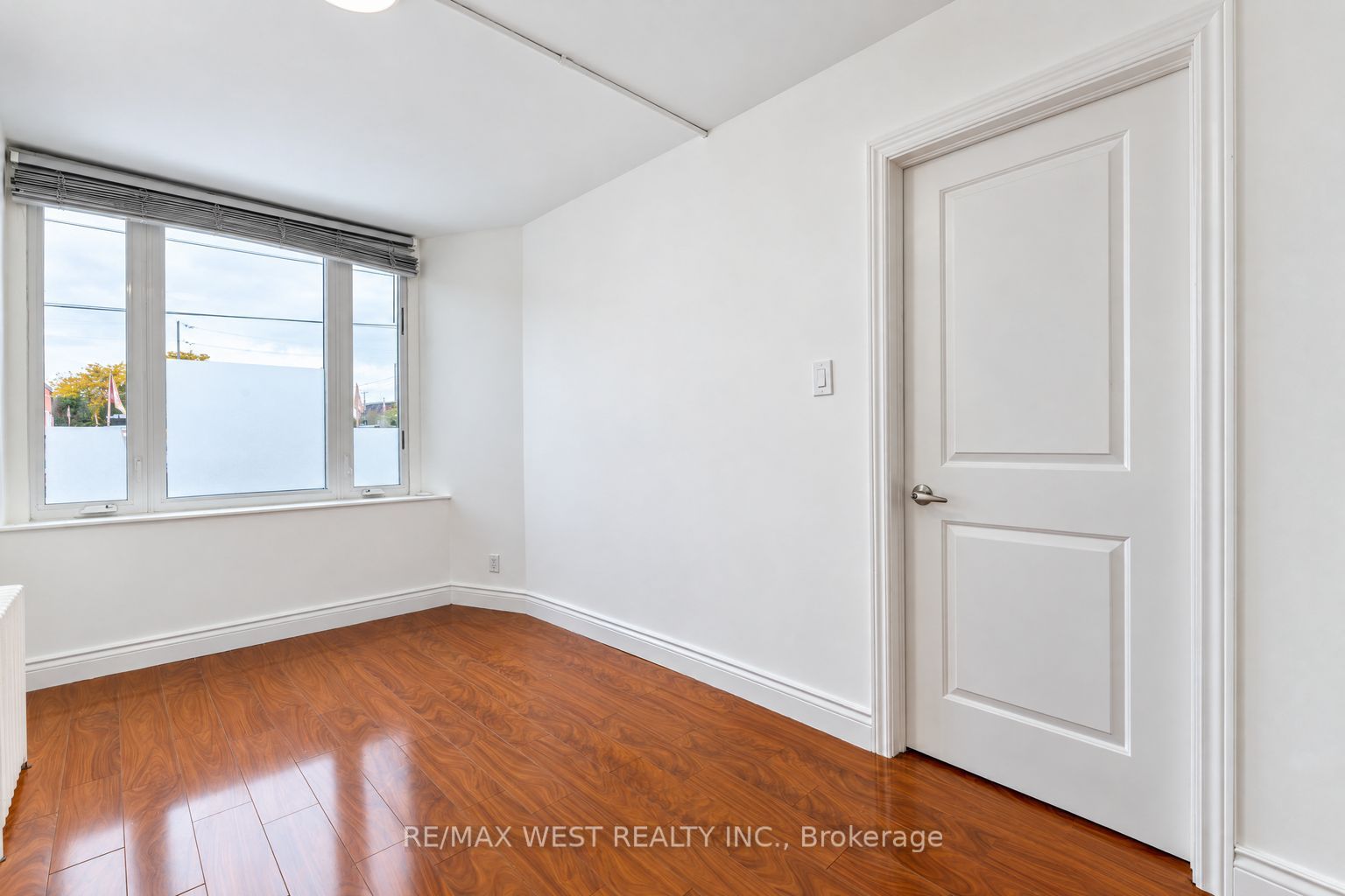 203 Islington Avenue Main Property Photo 15
