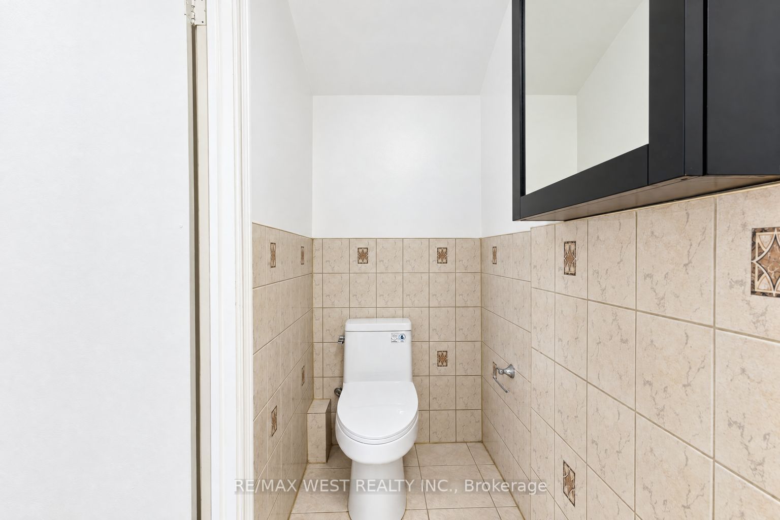 203 Islington Avenue Main Property Photo 19