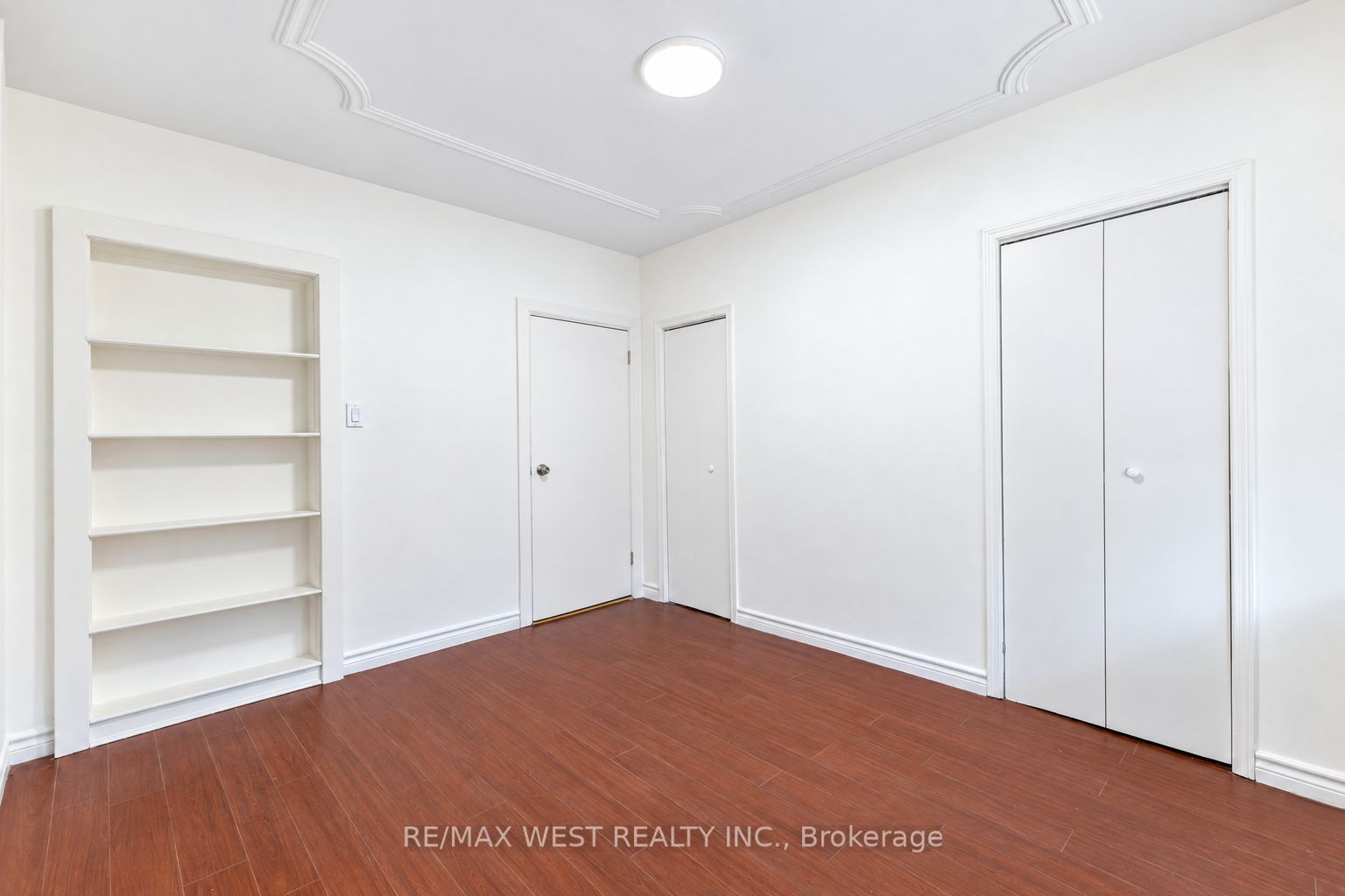203 Islington Avenue Main Property Photo 25
