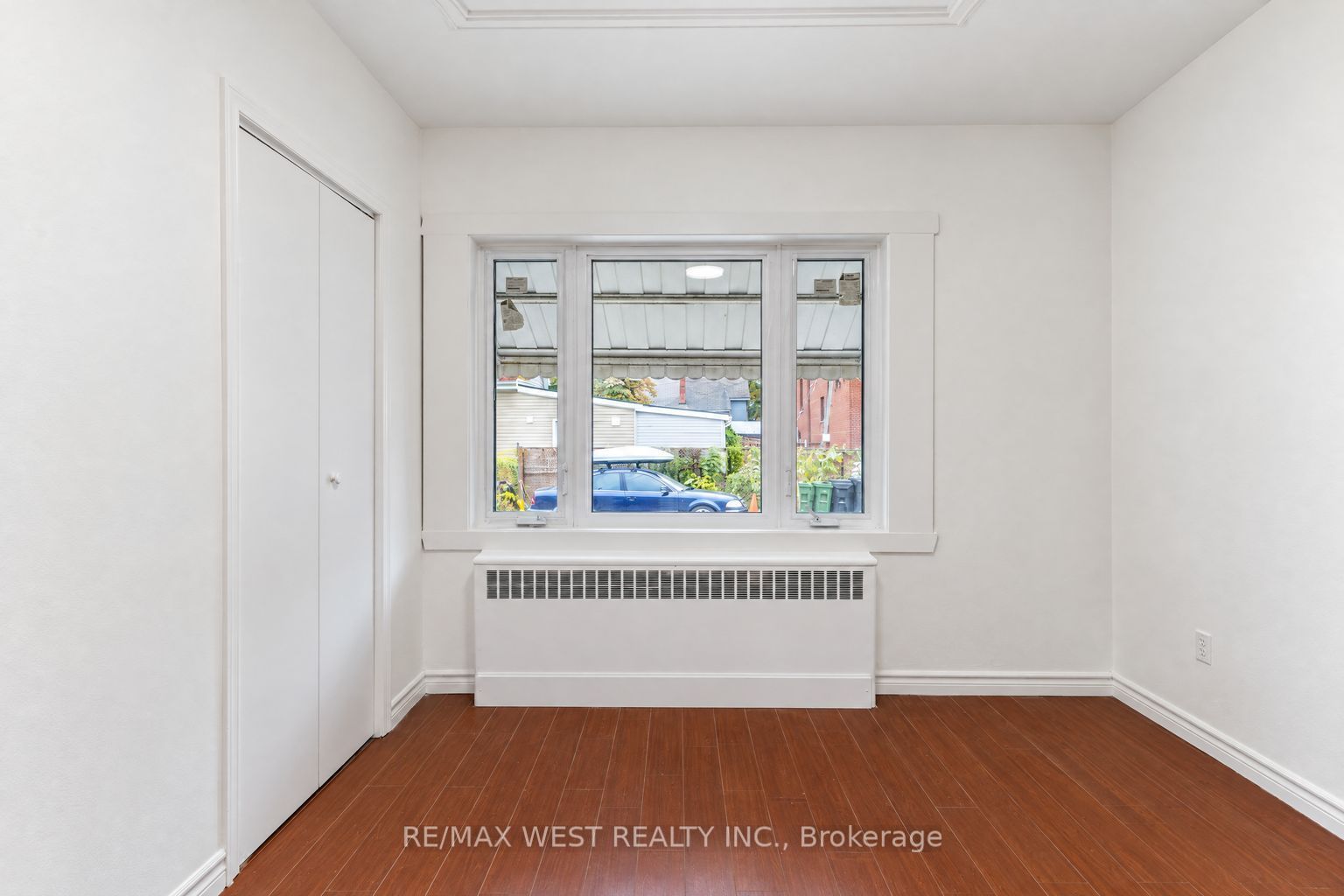 203 Islington Avenue Main Property Photo 27