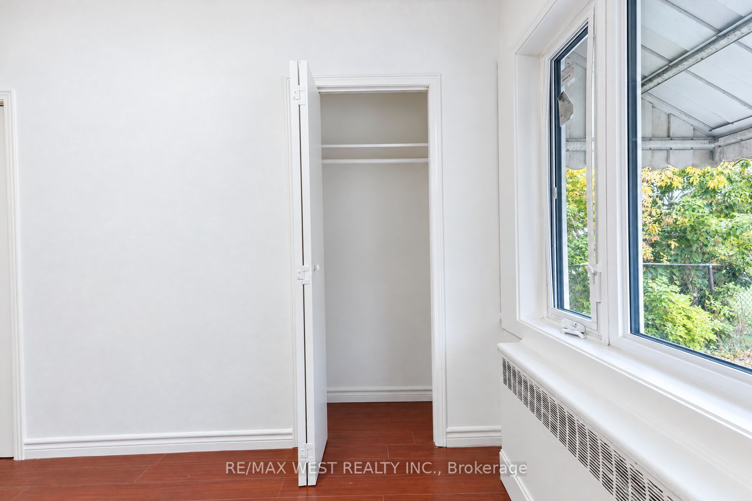 203 Islington Avenue Main Property Photo 28