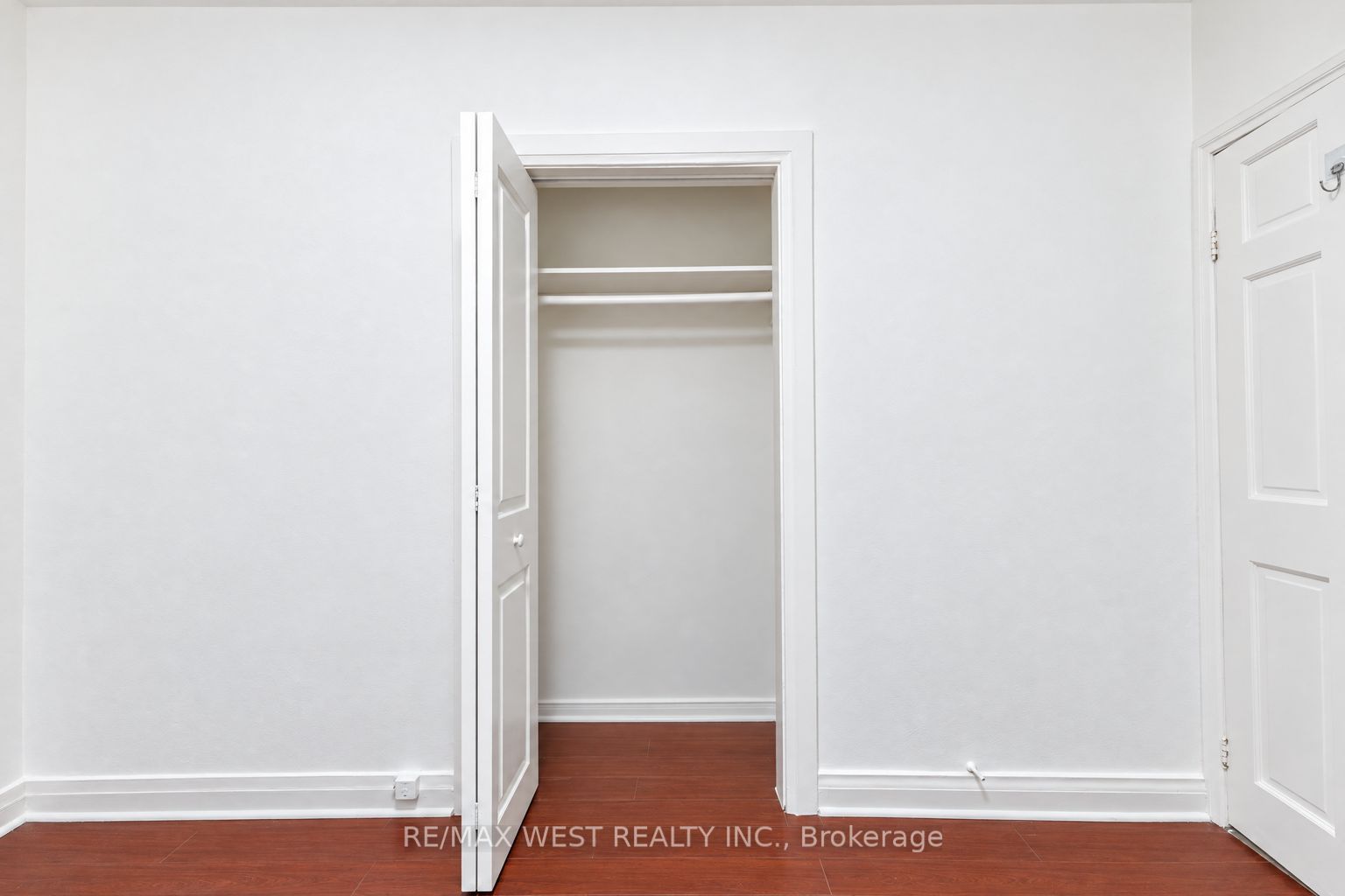 203 Islington Avenue Main Property Photo 35