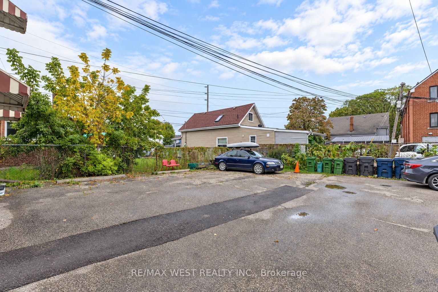 203 Islington Avenue Main Property Photo 36
