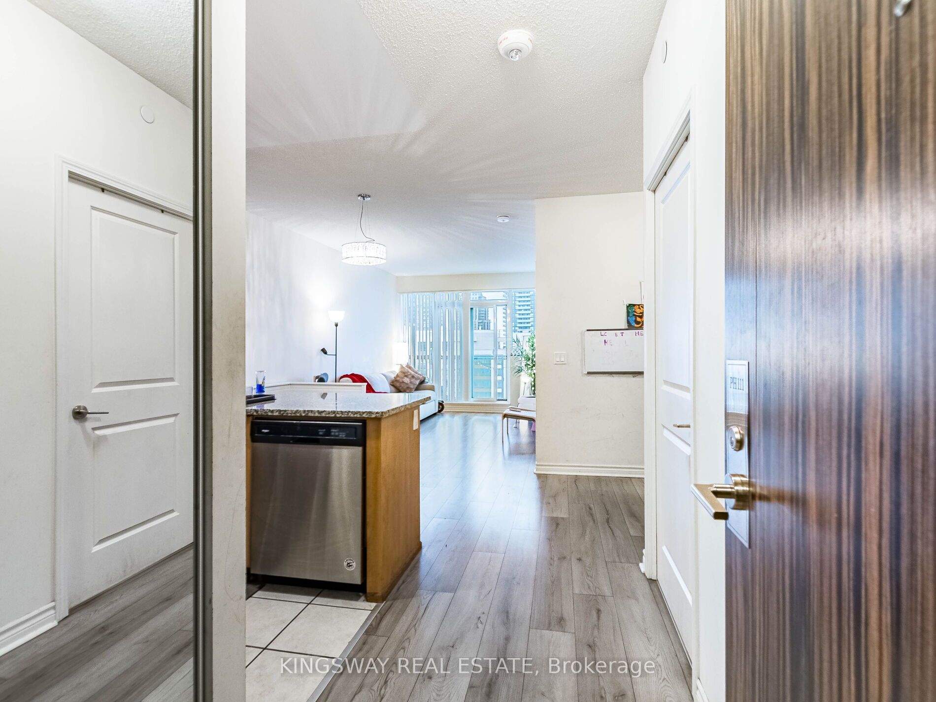 349 Rathburn Road Ph 111 Property Photo 14