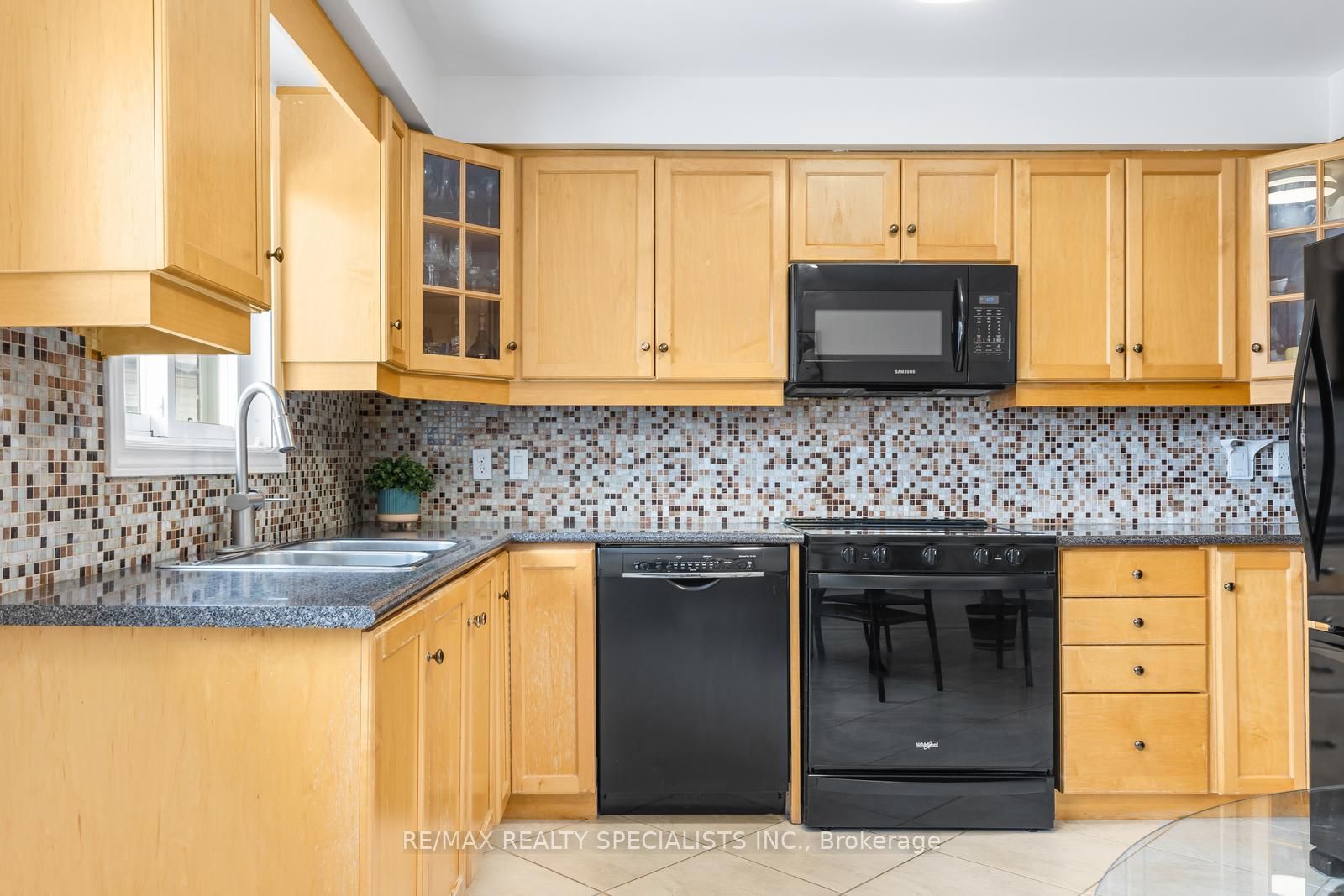 100 Princeton Terrace Property Photo 17