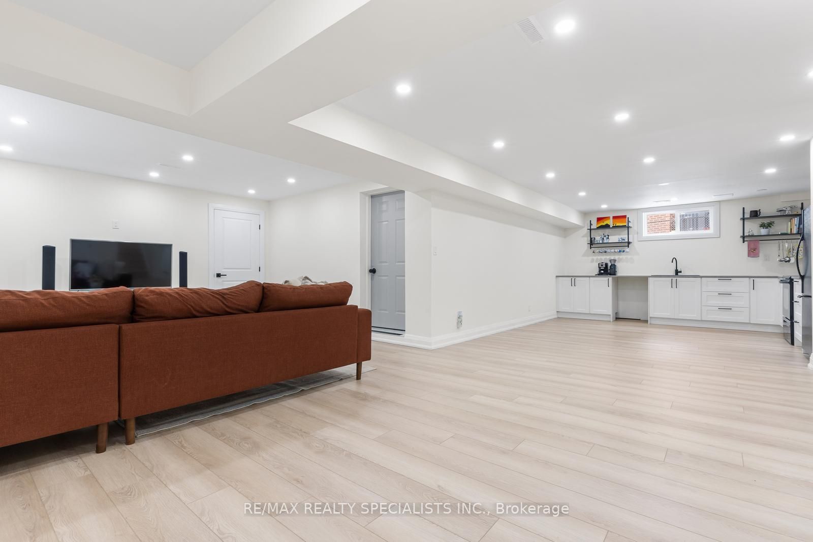 100 Princeton Terrace Property Photo 40