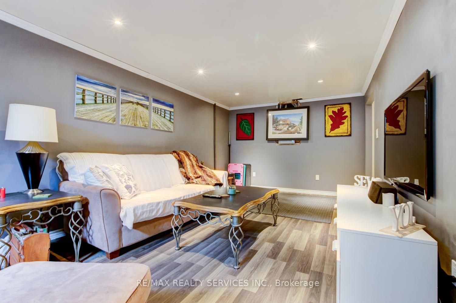 16 Cavalier Court Property Photo 34