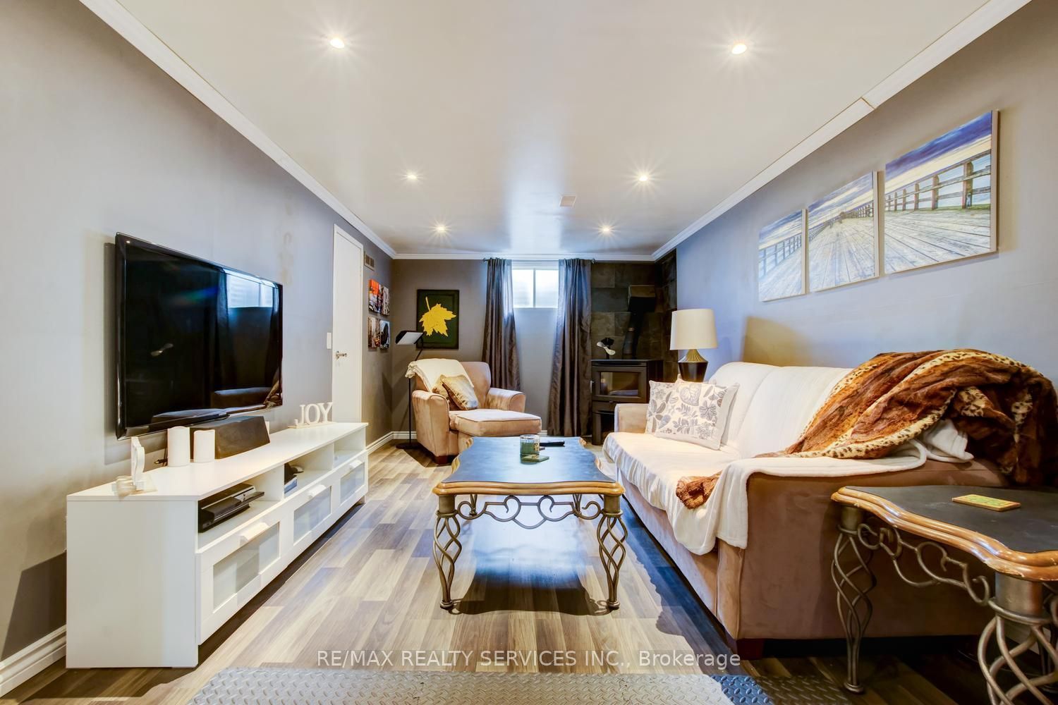 16 Cavalier Court Property Photo 36