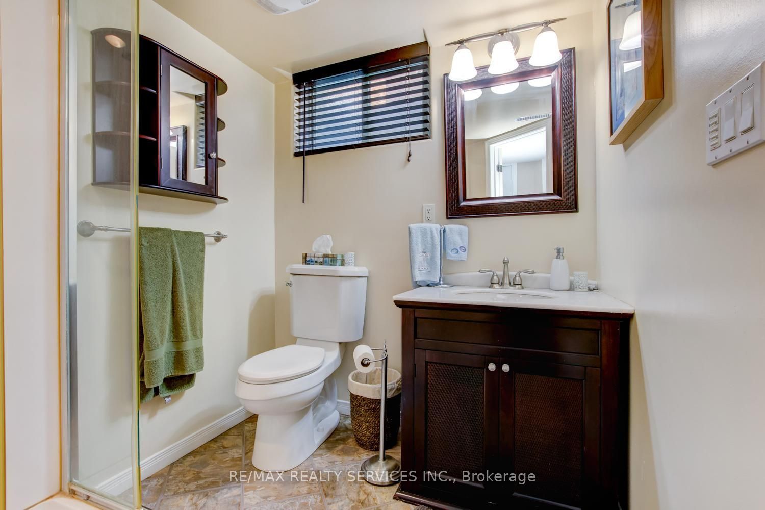 16 Cavalier Court Property Photo 37