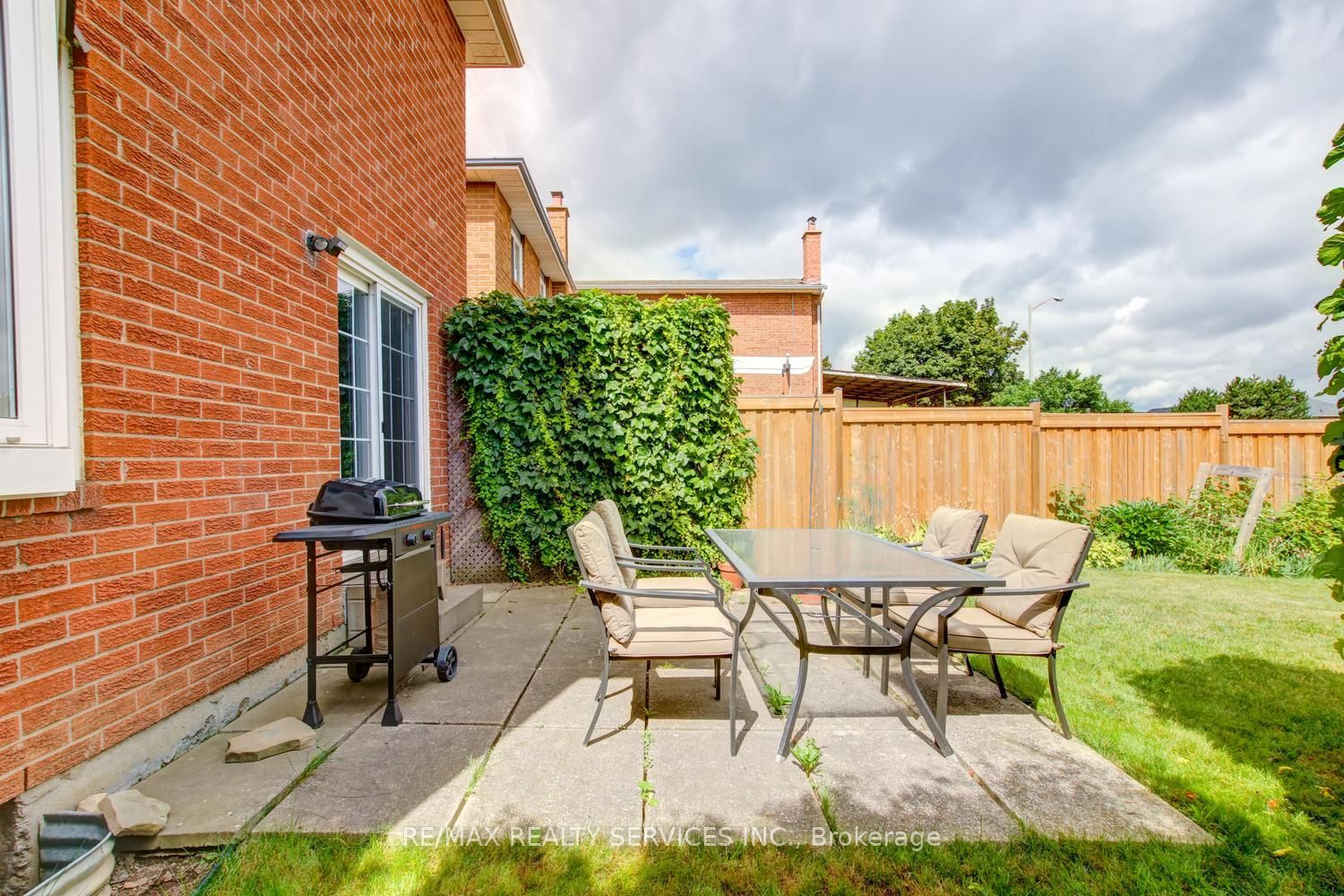 16 Cavalier Court Property Photo 39