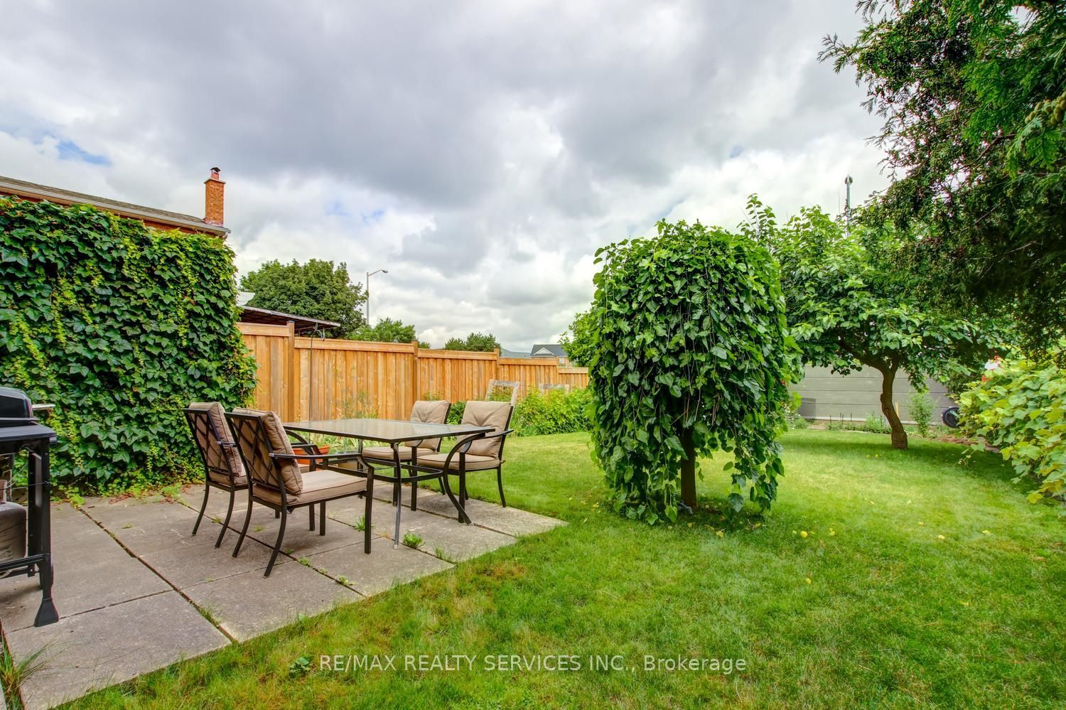 16 Cavalier Court Property Photo 40