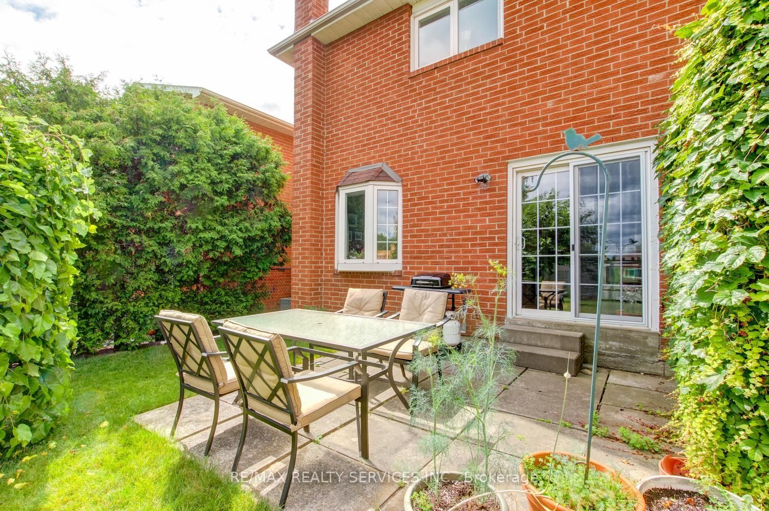 16 Cavalier Court Property Photo 42