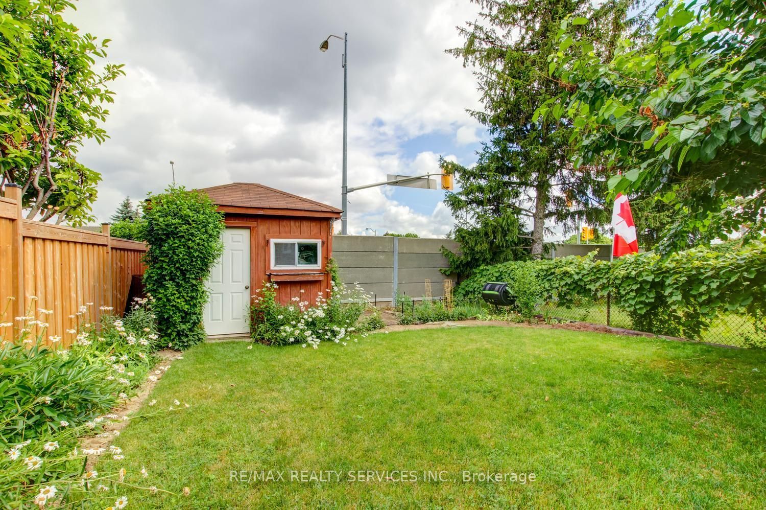 16 Cavalier Court Property Photo 48