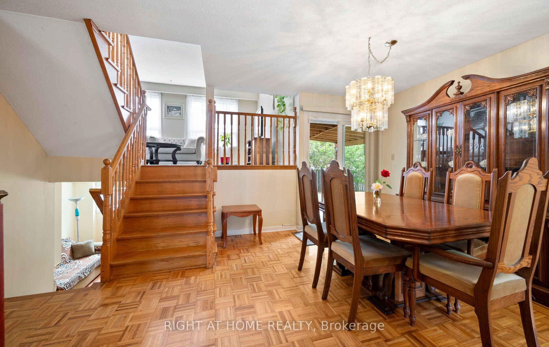 875 Messenger Meadow Drive Property Photo 8