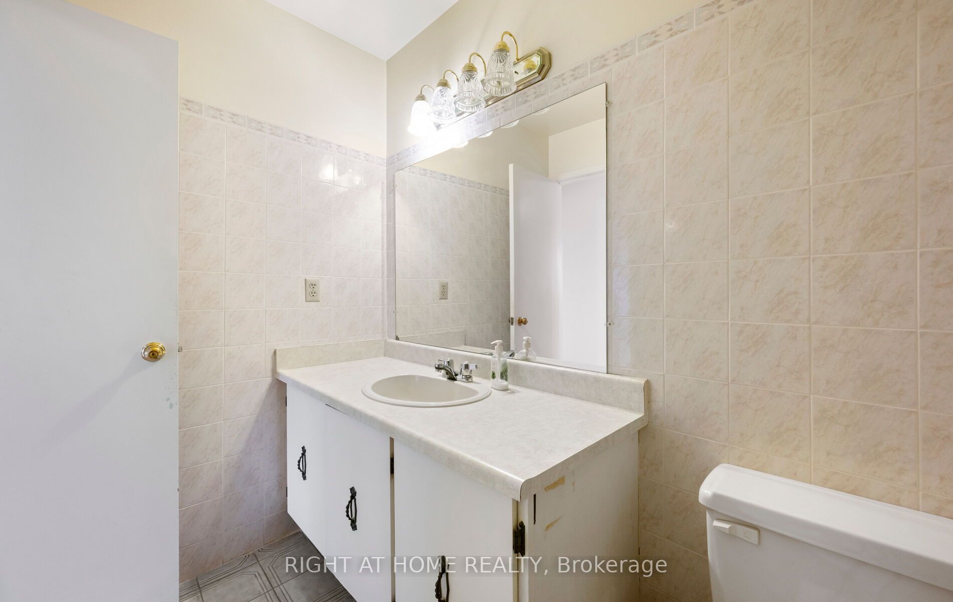875 Messenger Meadow Drive Property Photo 29