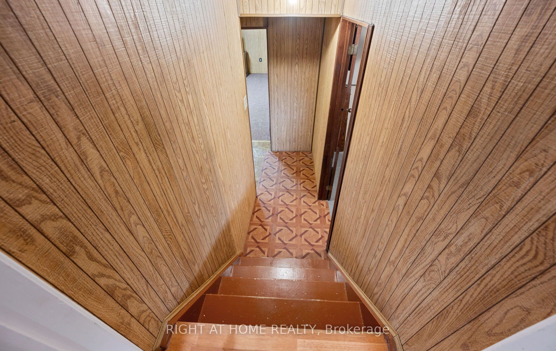 875 Messenger Meadow Drive Property Photo 34