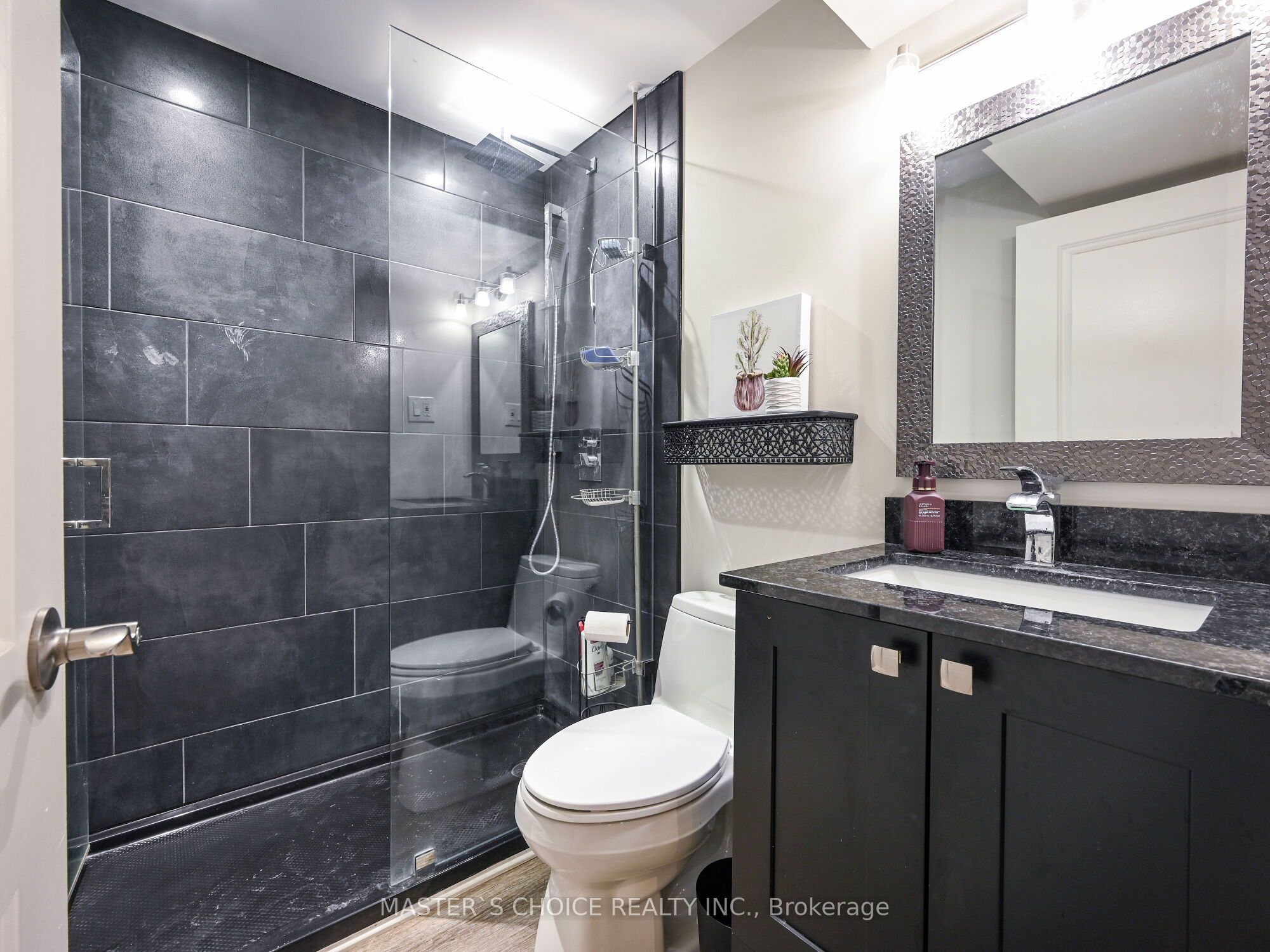 36 Sprucedale Court Property Photo 23