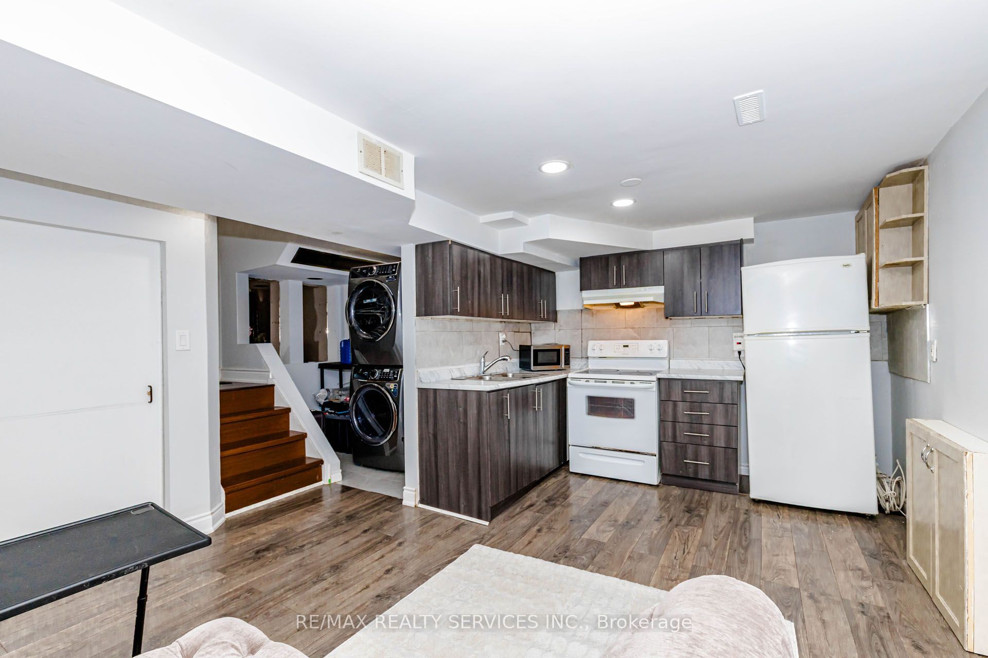 20 Murdoch Drive Property Photo 36