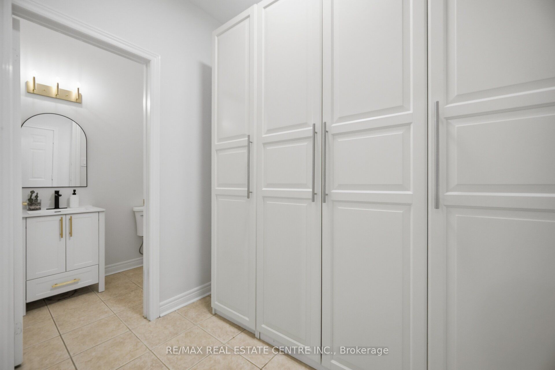 4804 Glasshill Grove Property Photo 20