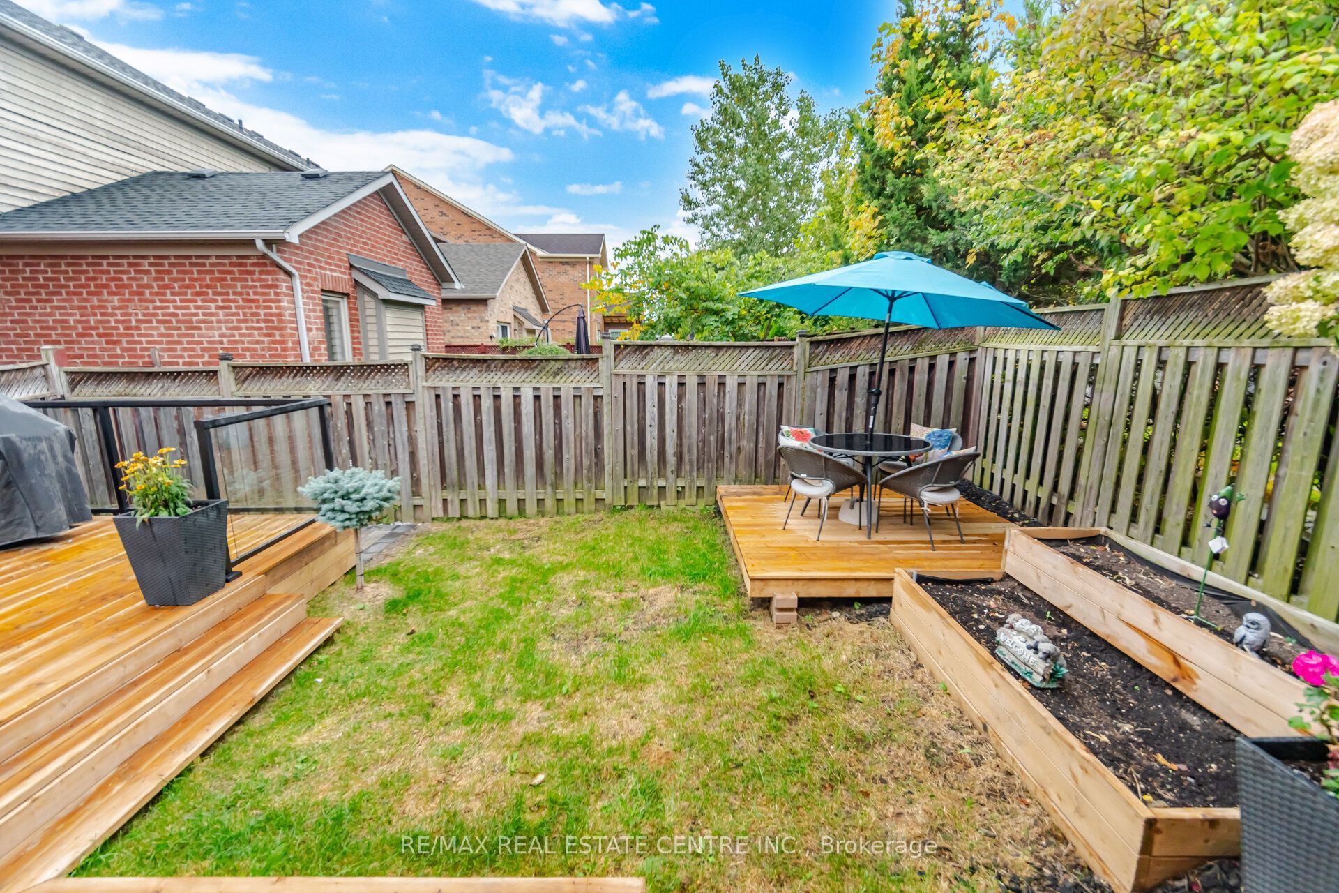 4804 Glasshill Grove Property Photo 40