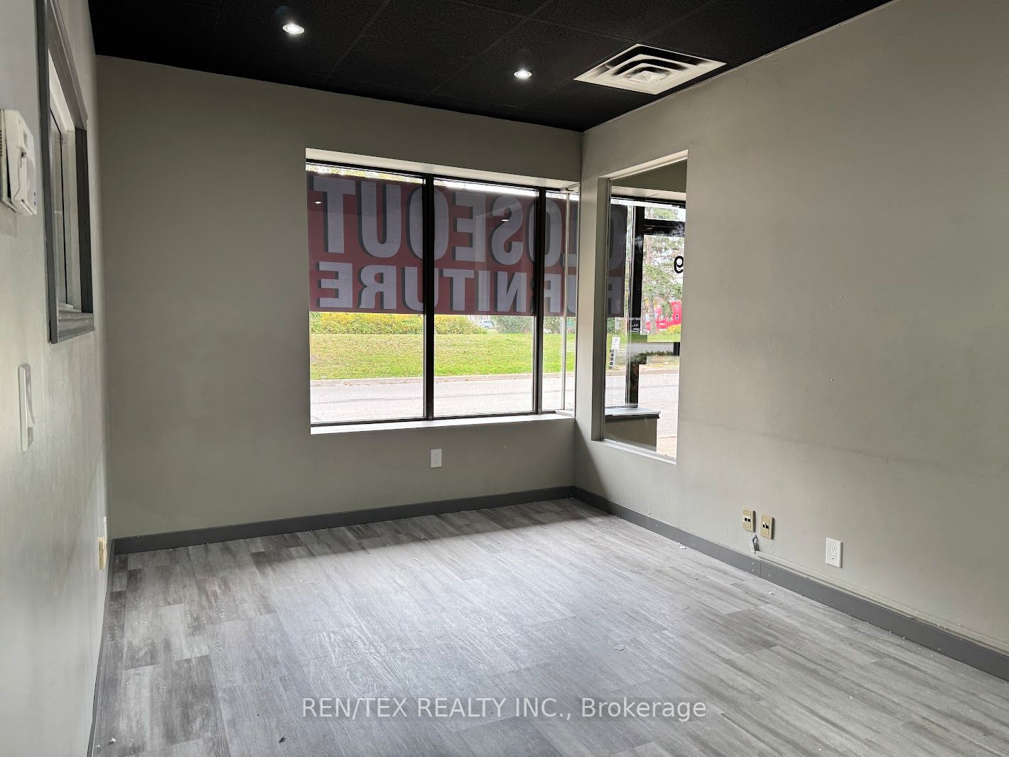 2500 Williams Parkway E 8-9 Property Photo 5