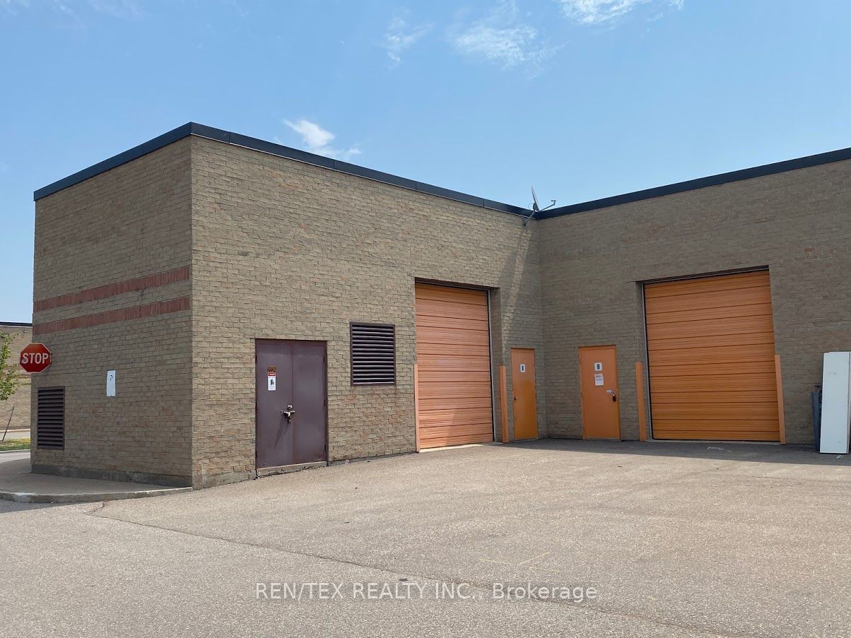 2500 Williams Parkway E 8-9 Property Photo 11