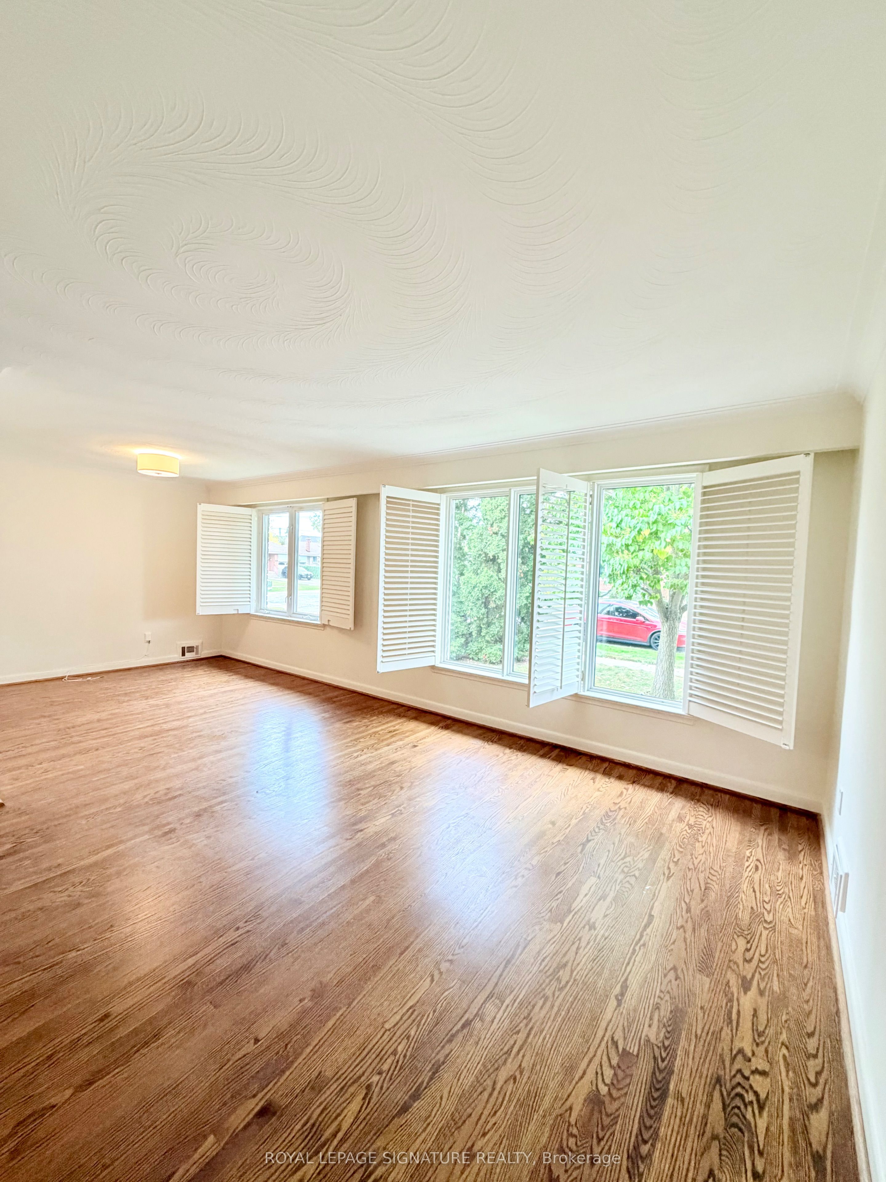 3 Avery Avenue Main Property Photo 8