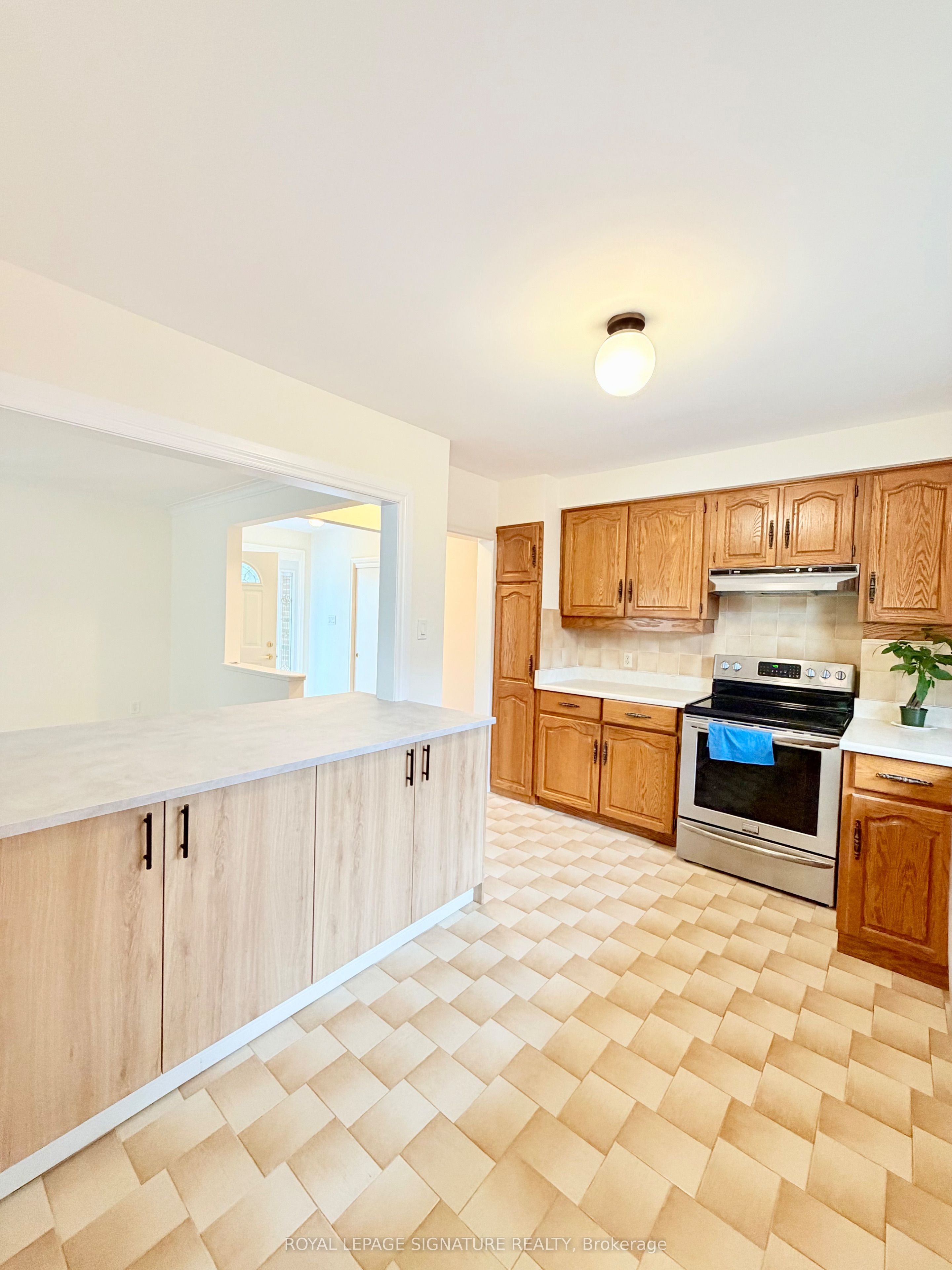 3 Avery Avenue Main Property Photo 15