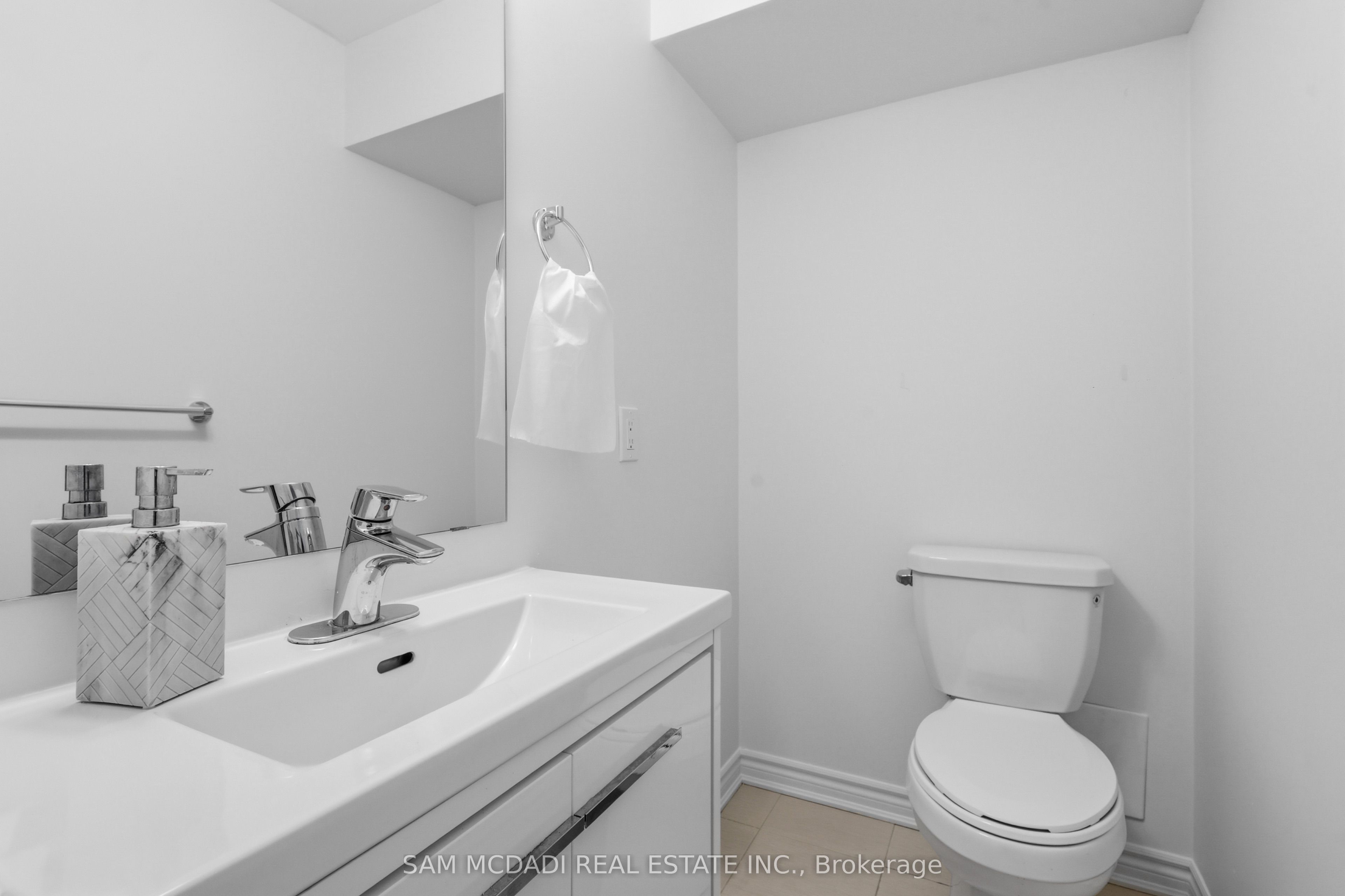 2285 Mcnab Lane 6 Property Photo 8