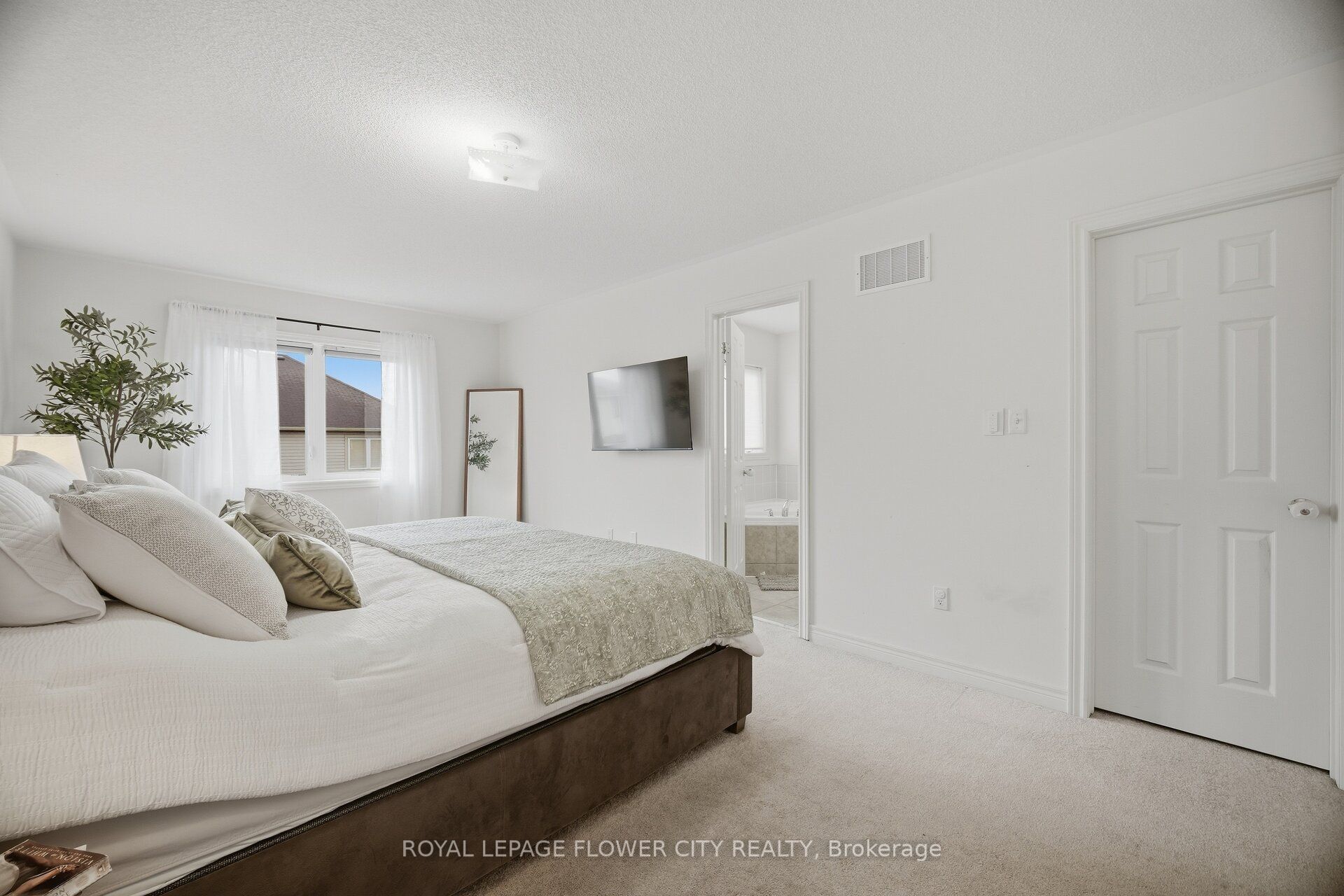 381 Cedric Terrace Property Photo 21