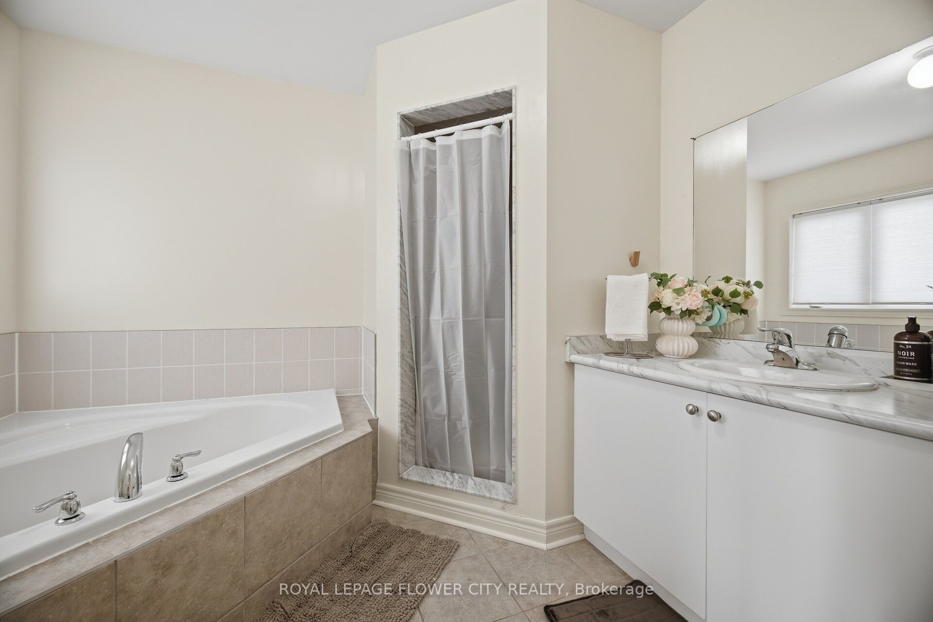 381 Cedric Terrace Property Photo 21