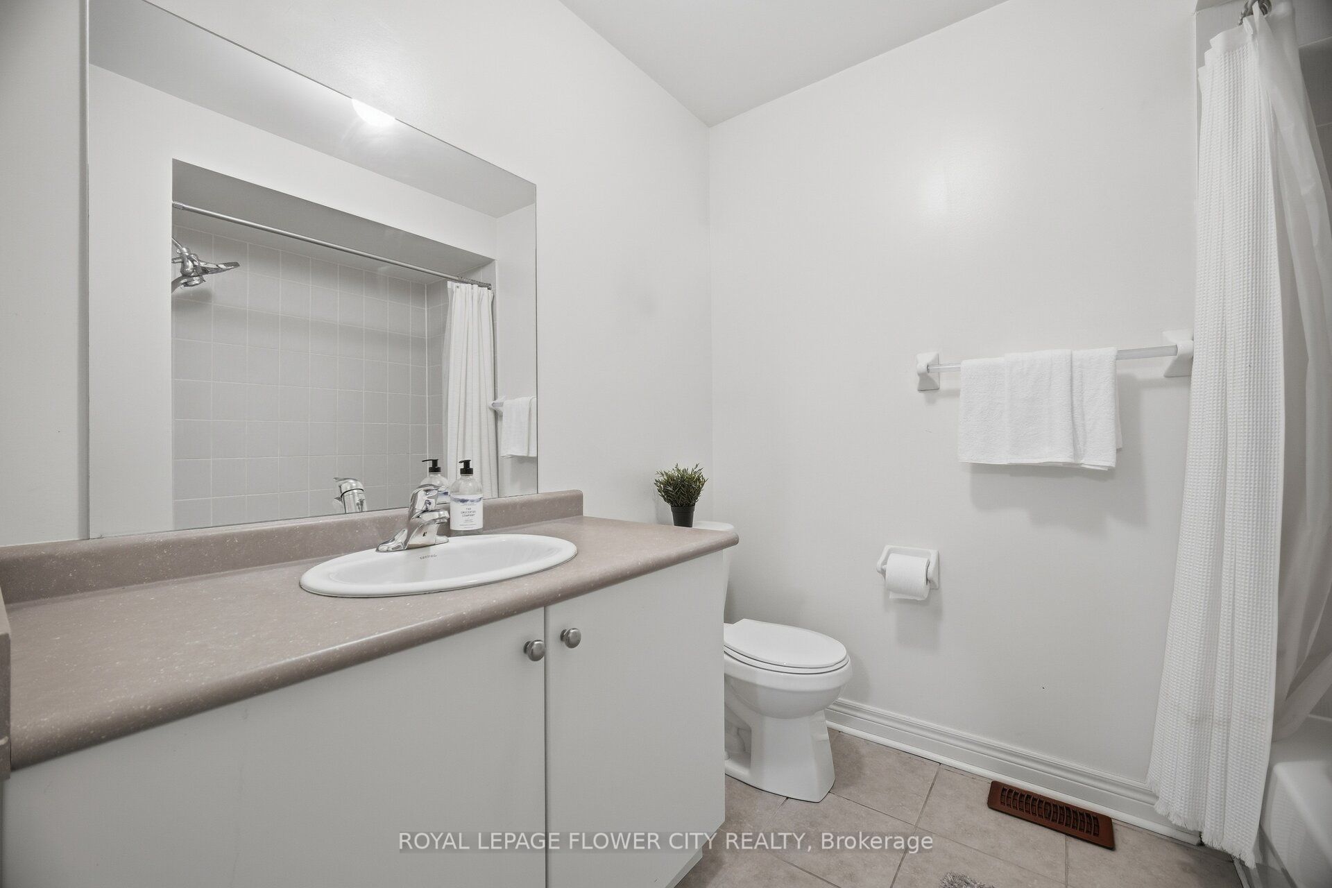 381 Cedric Terrace Property Photo 27