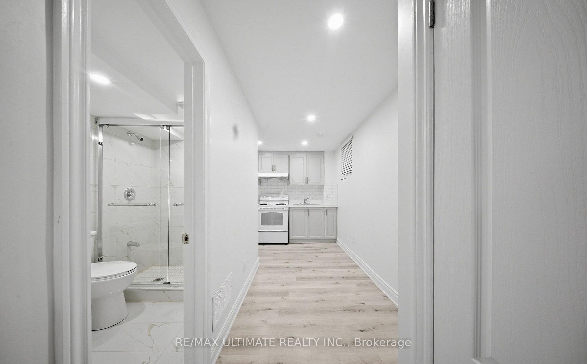 21 Sewells (basement) Lane Property Photo 8