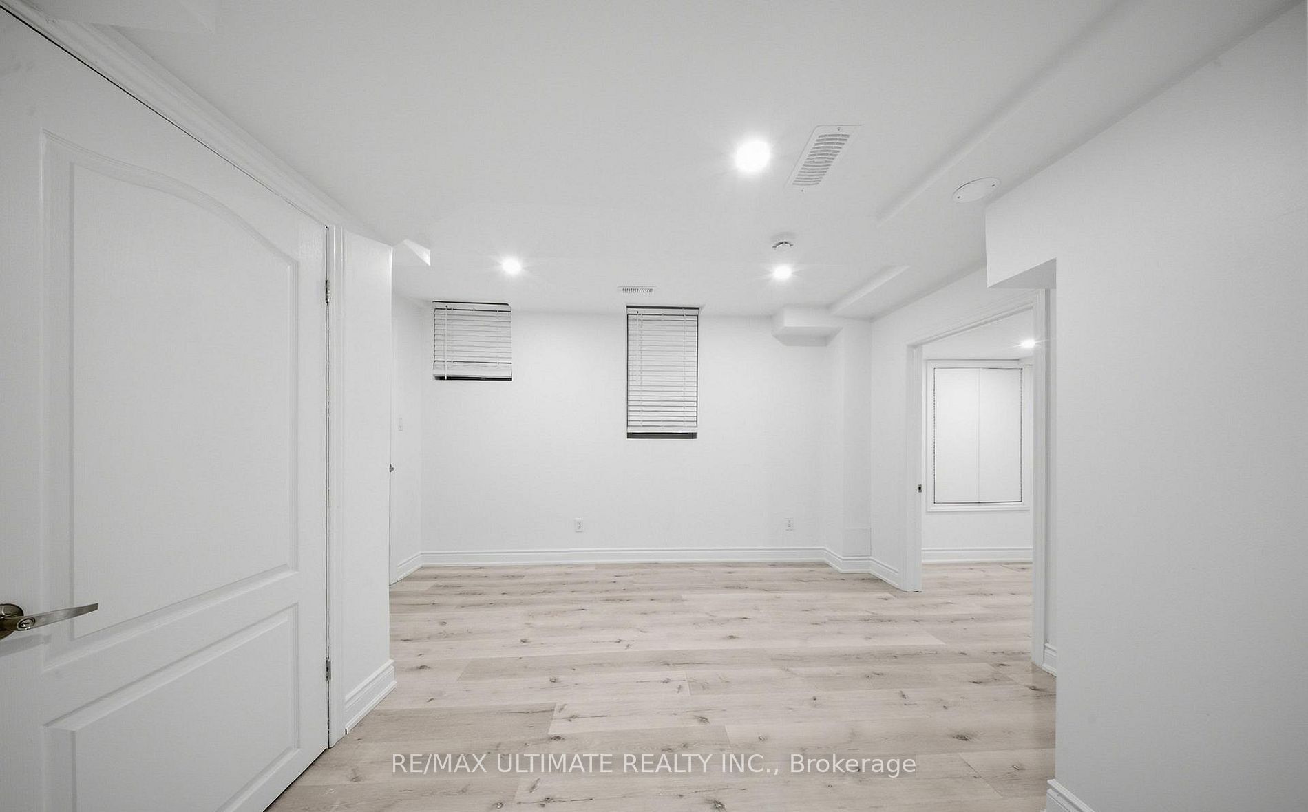 21 Sewells (basement) Lane Property Photo 14