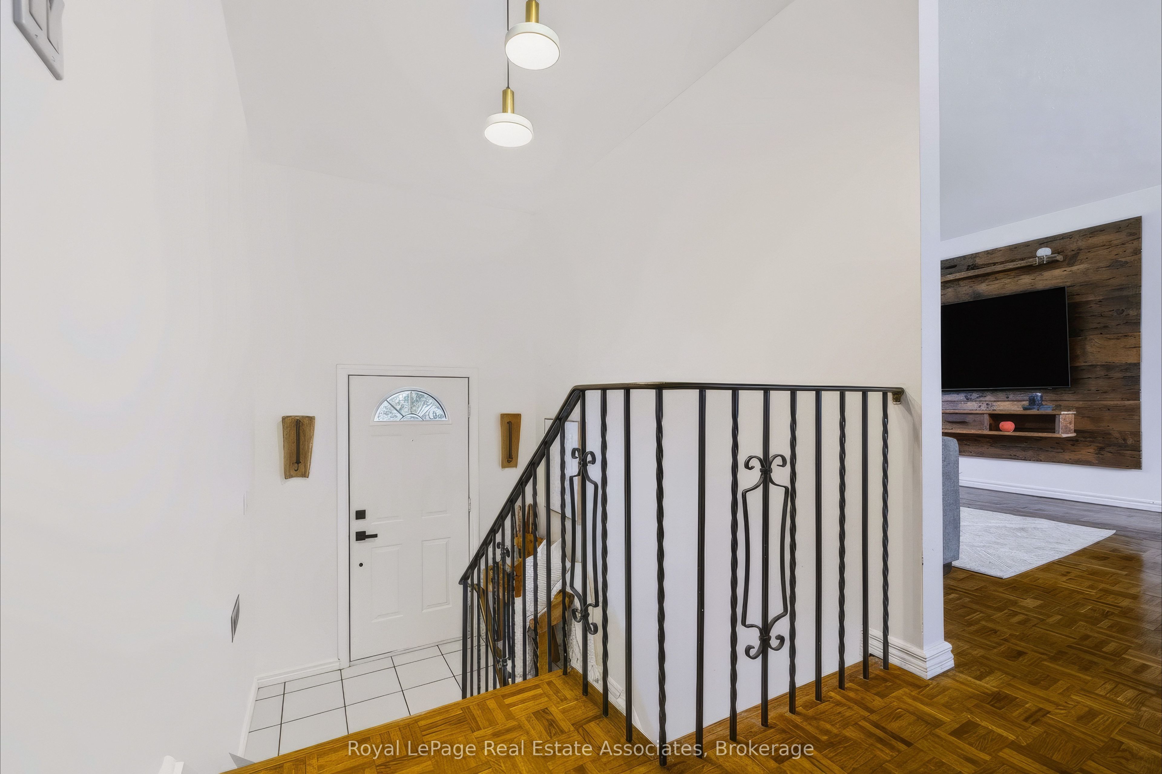 829 Willow Avenue Property Photo 9