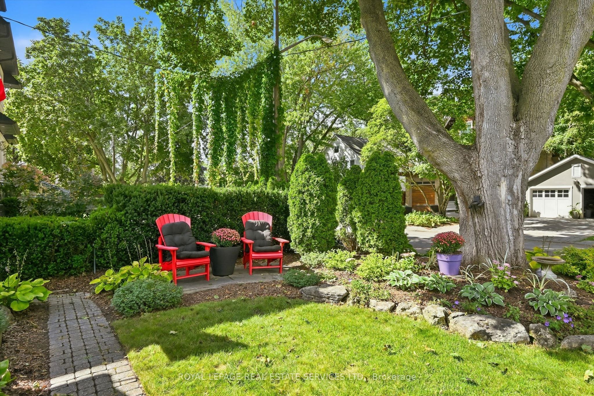 32 Anderson Street Property Photo 4