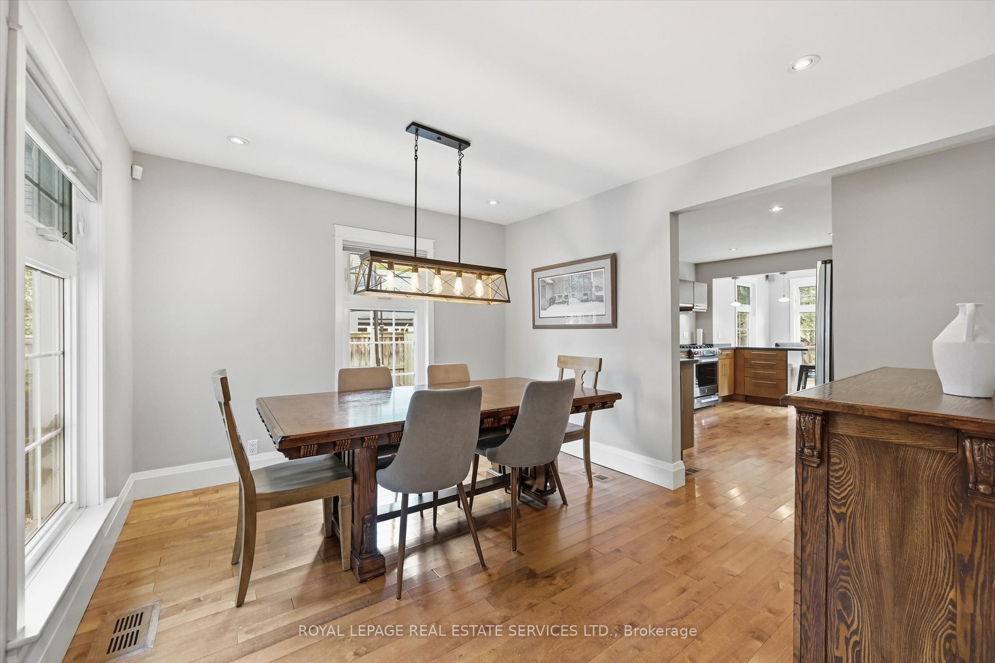 32 Anderson Street Property Photo 15