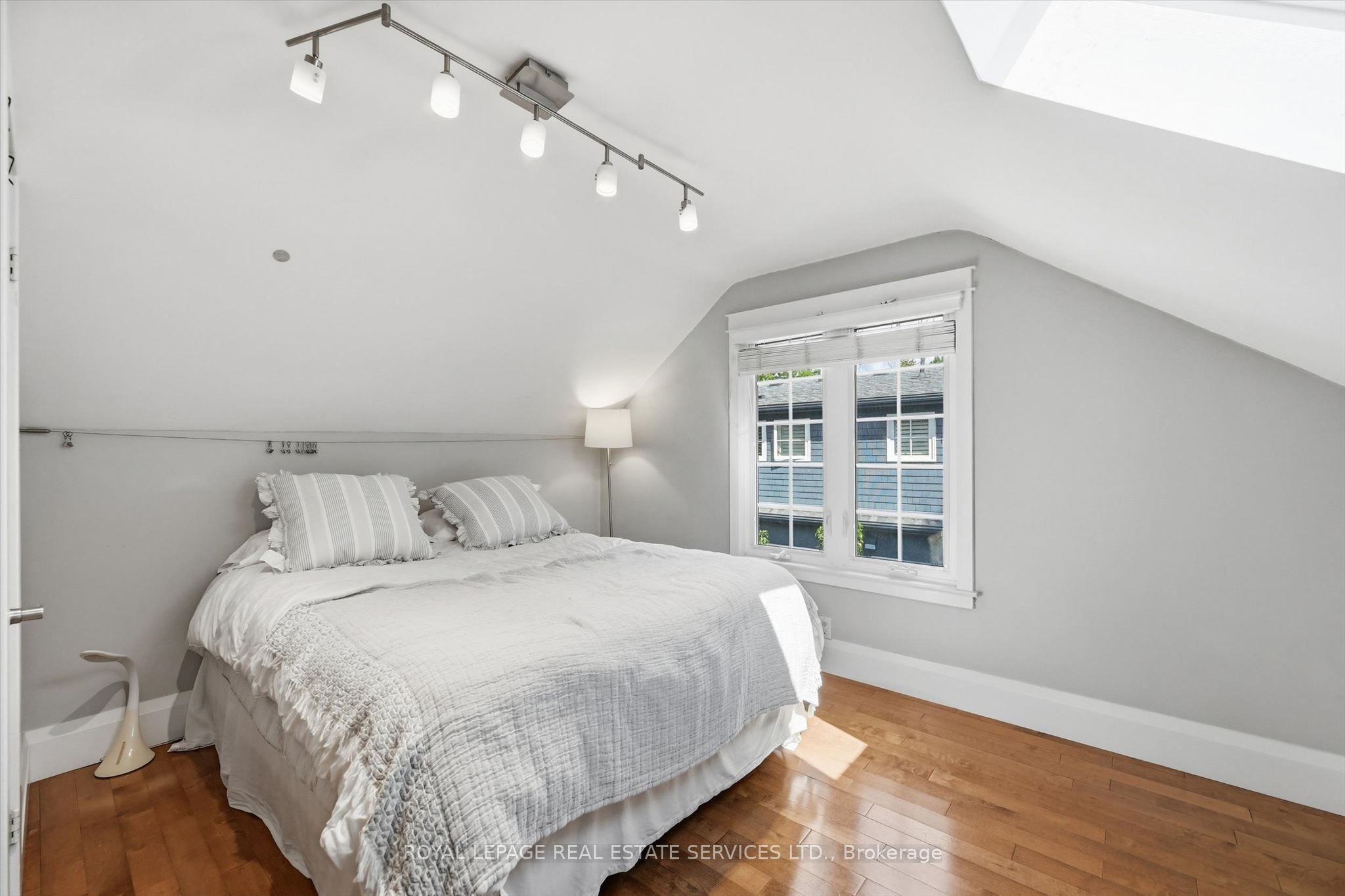 32 Anderson Street Property Photo 28