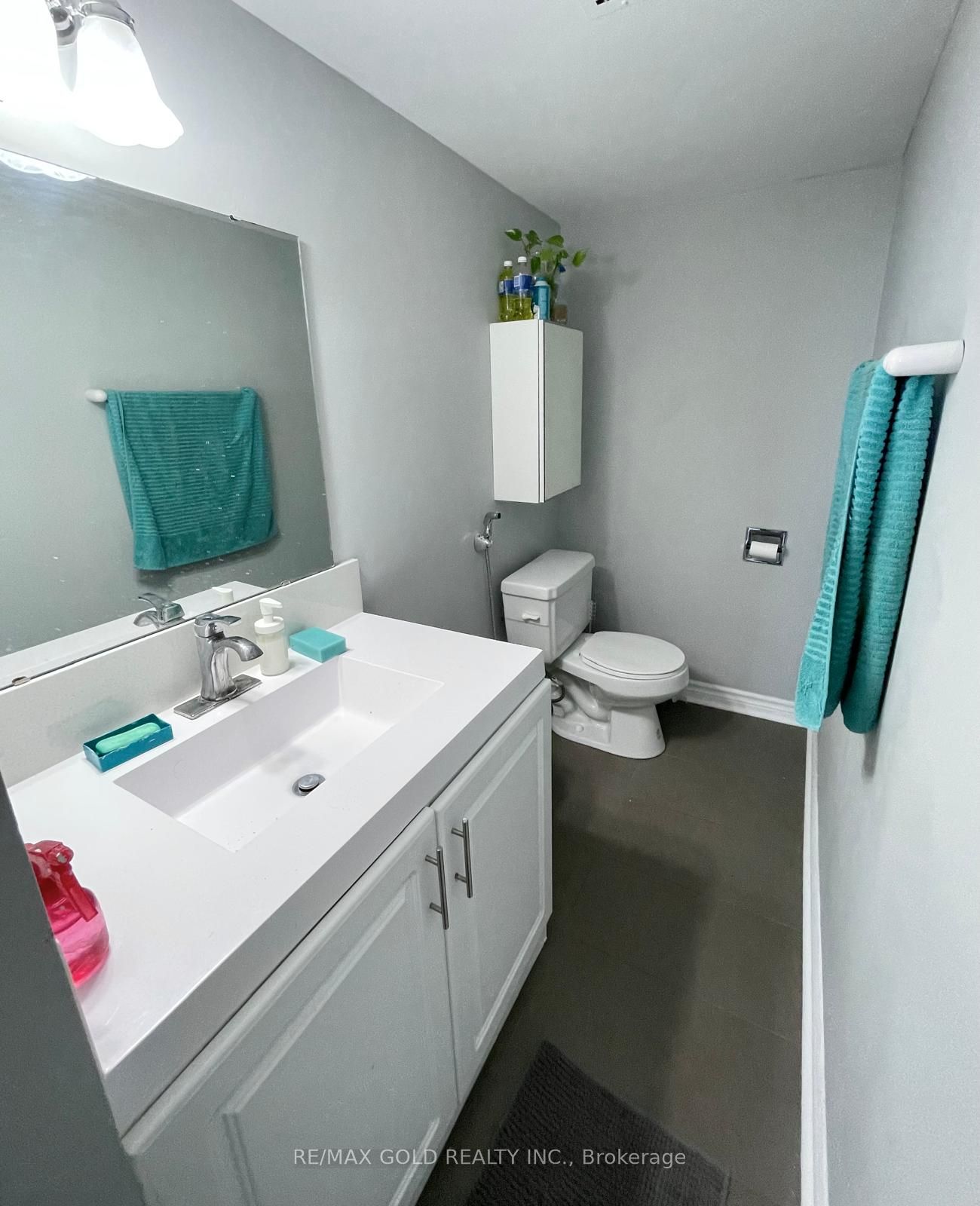 390 Dixon Road 1611 Property Photo 11