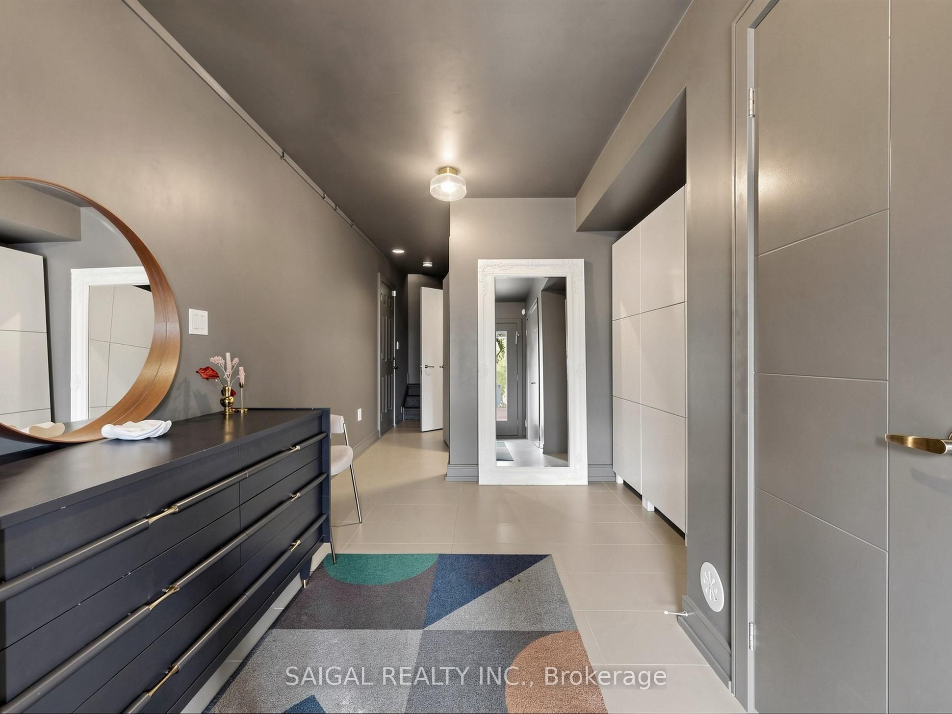 1347 Clarriage Court Property Photo 6