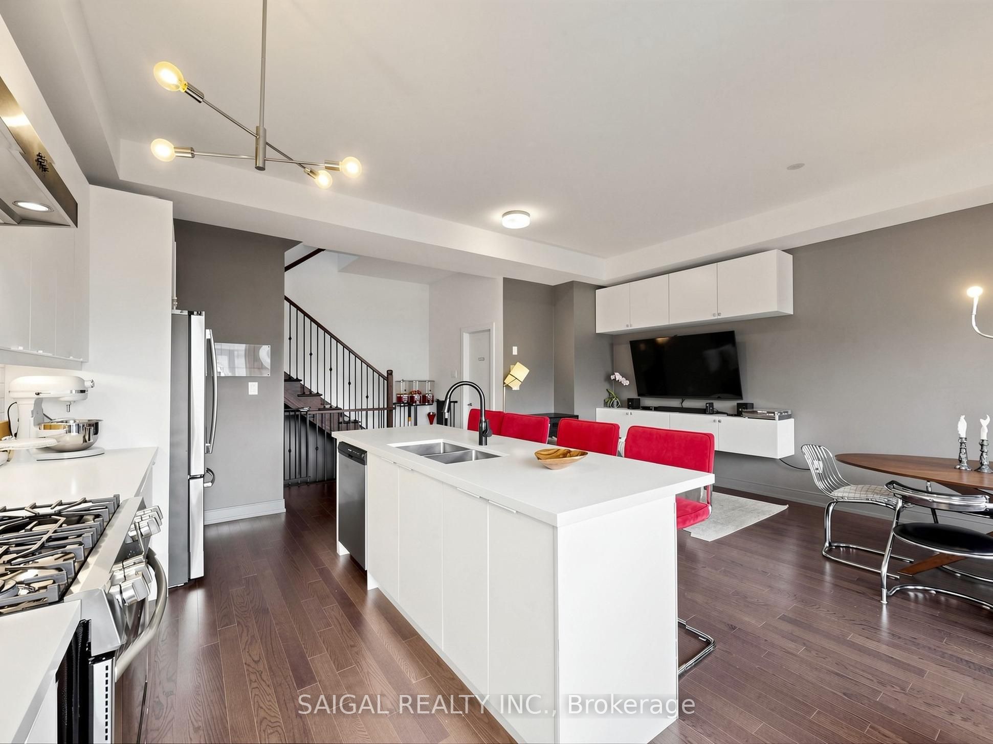 1347 Clarriage Court Property Photo 24