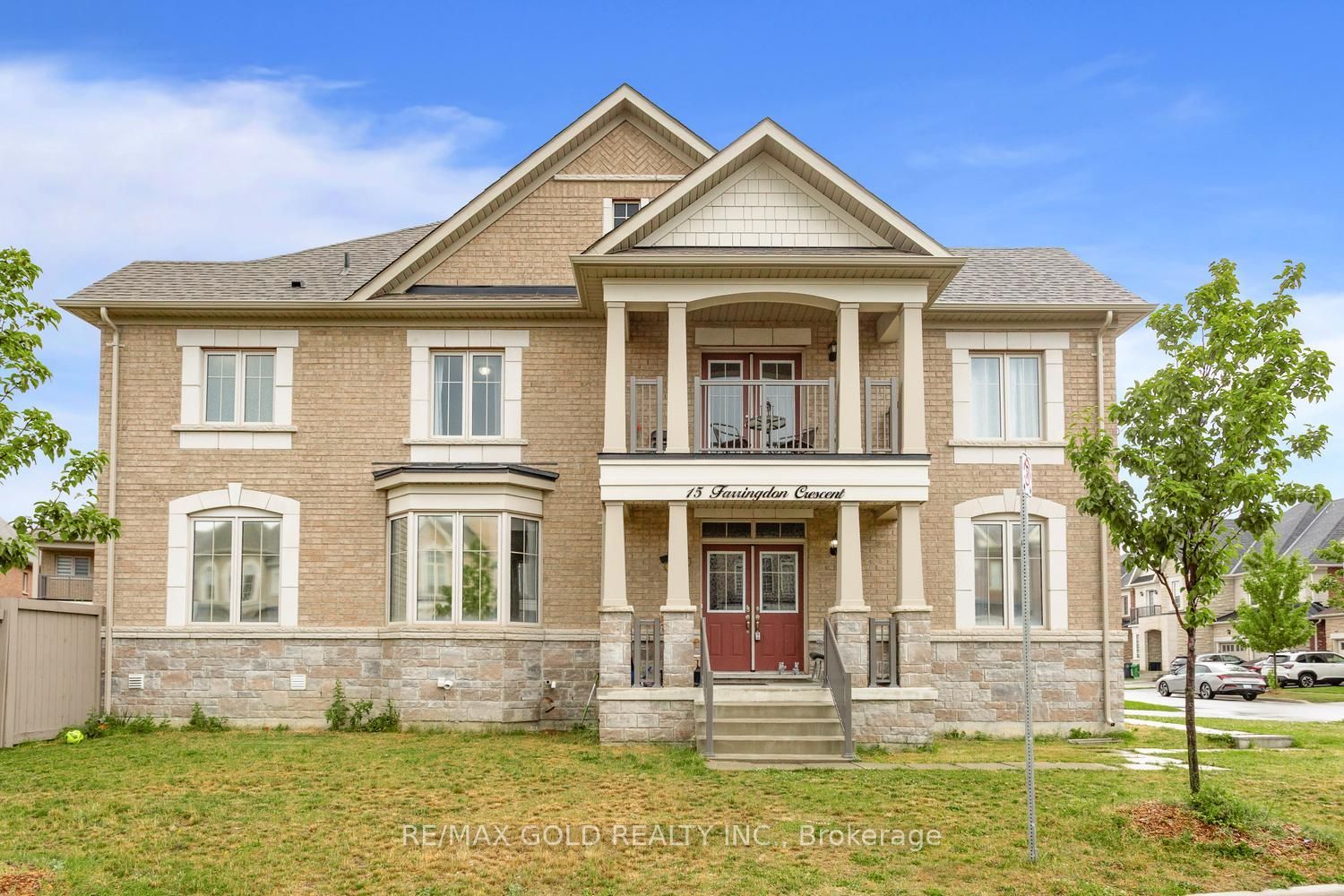 15 Farringdon Crescent Property Photo 4