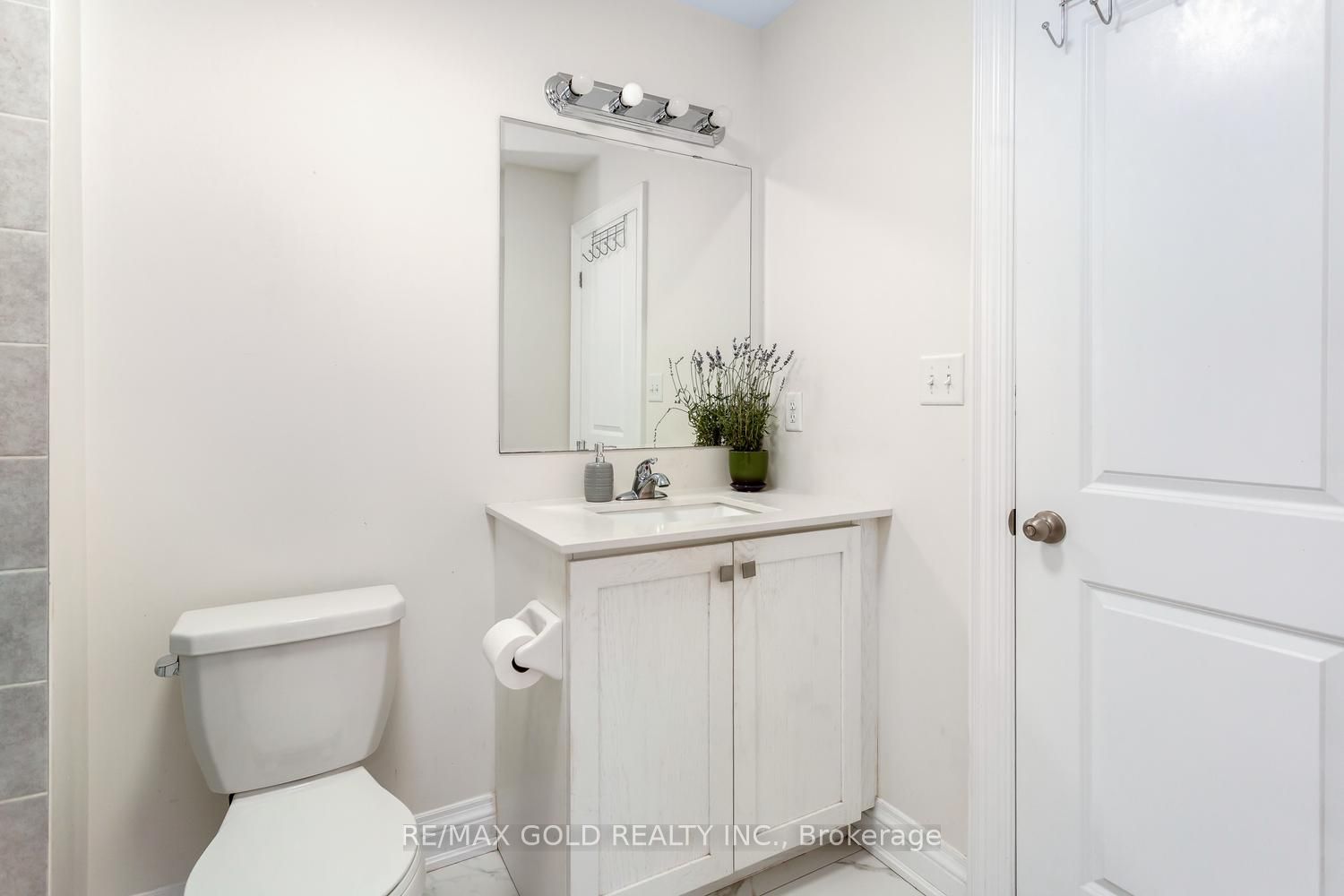 15 Farringdon Crescent Property Photo 33