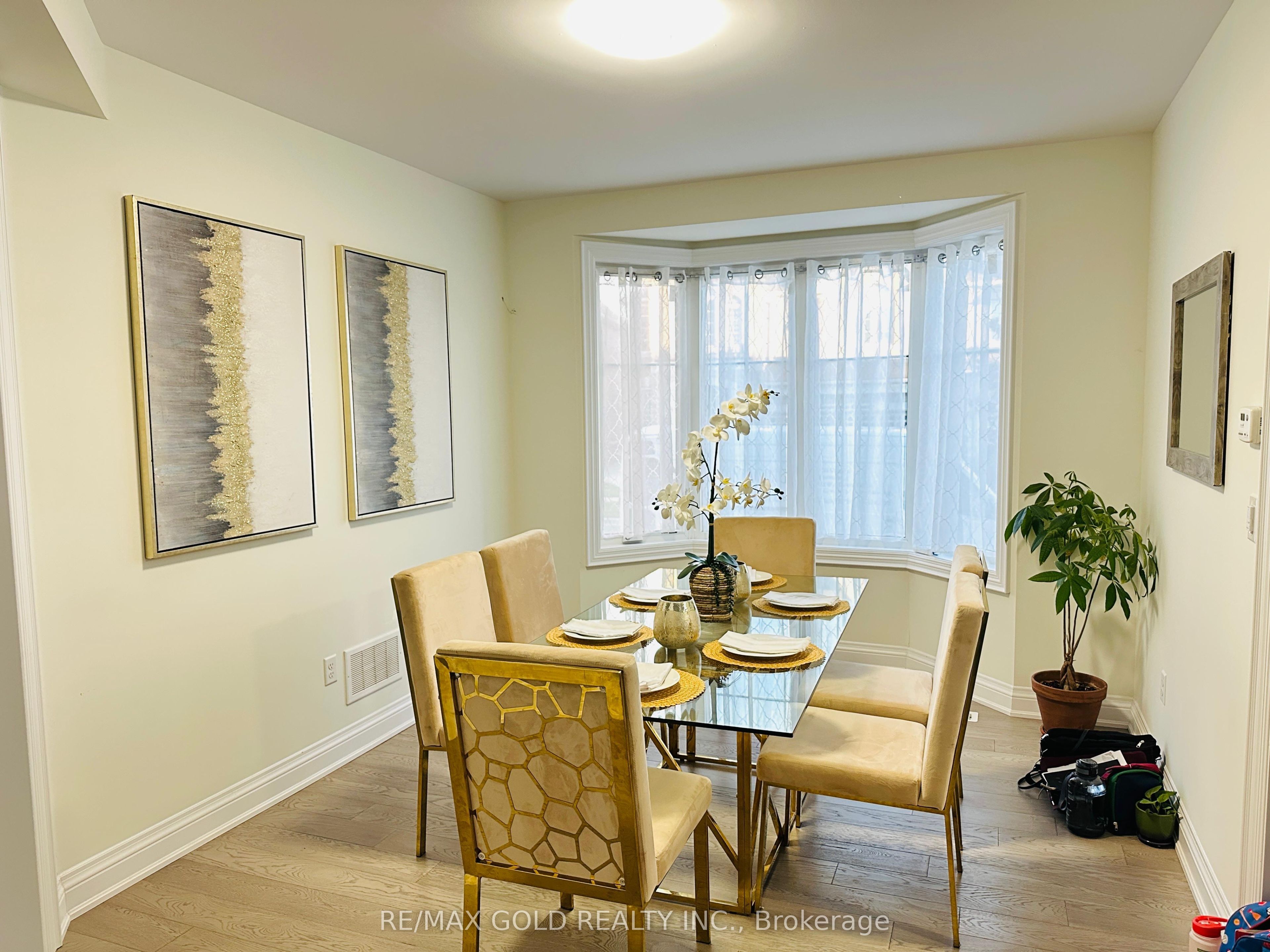 15 Farringdon Crescent Property Photo 41