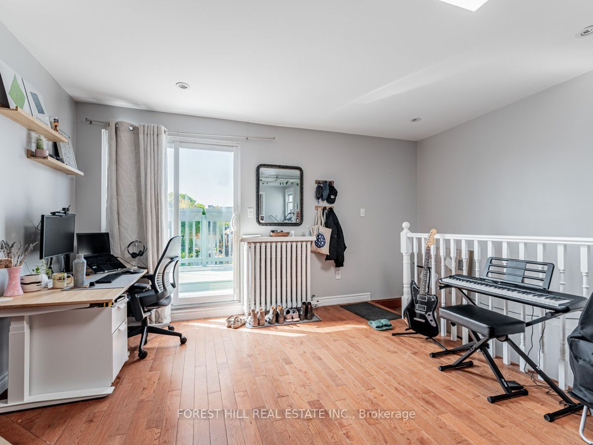 12 Salem Avenue 3 Property Photo 5