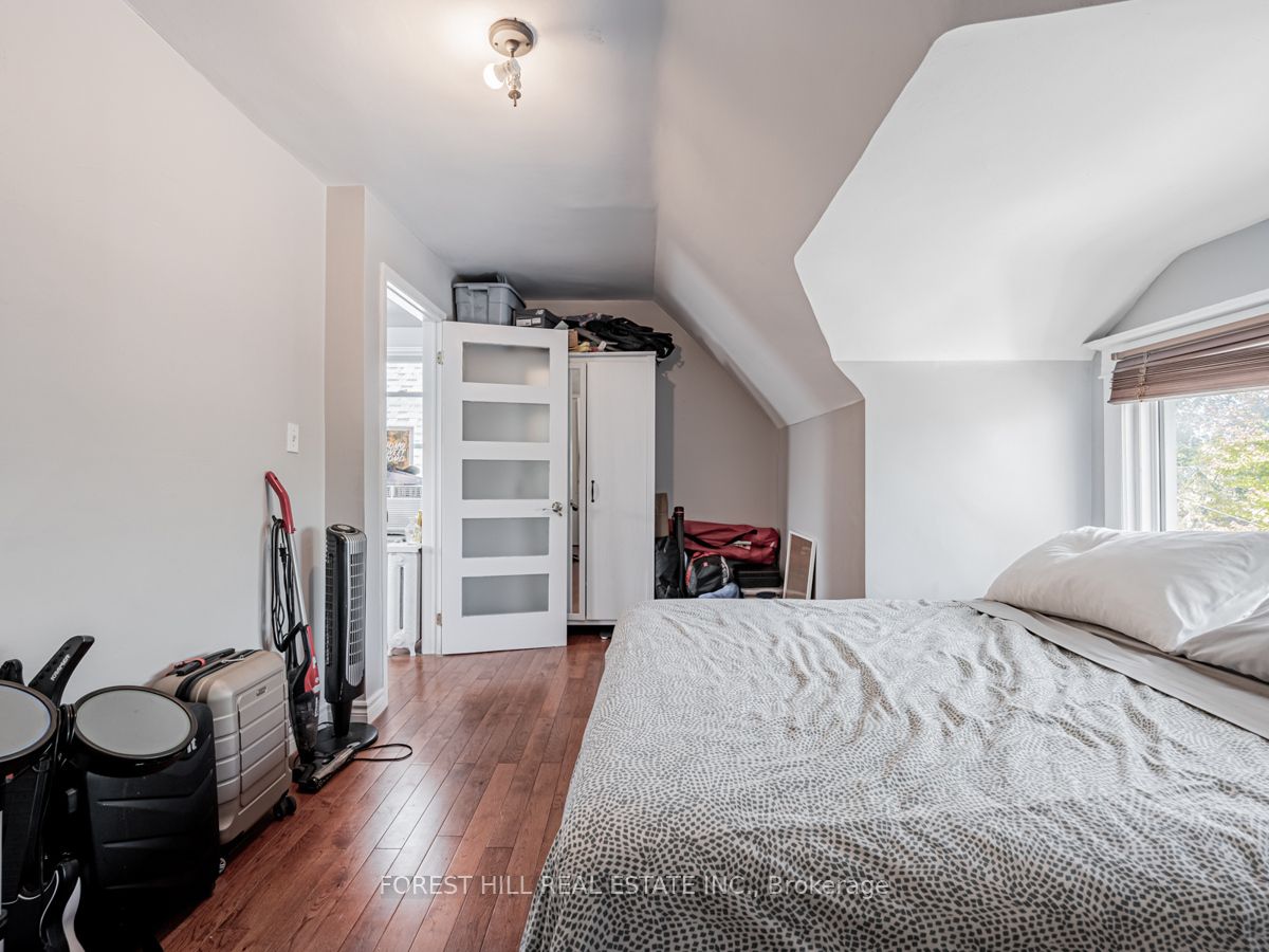 12 Salem Avenue 3 Property Photo 15