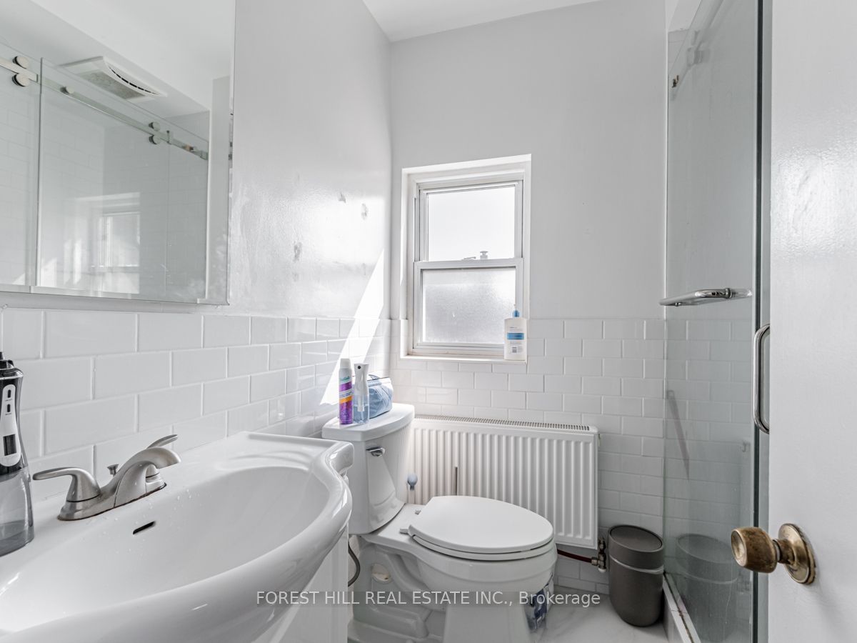 12 Salem Avenue 3 Property Photo 17