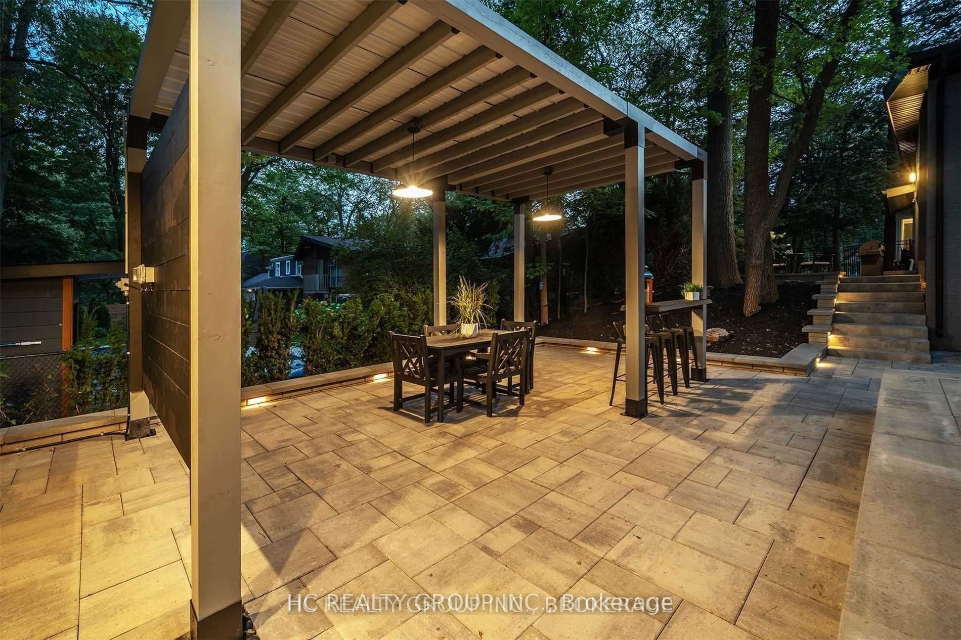 1513 Merrow Road Property Photo 8