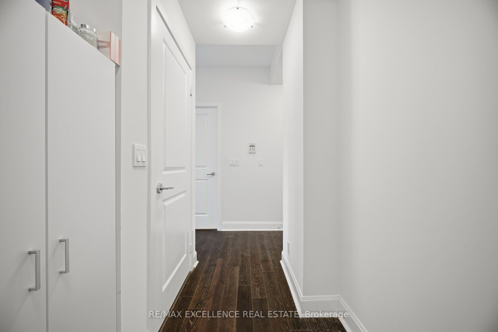 33 Shore Breeze Drive 1208 Property Photo 27